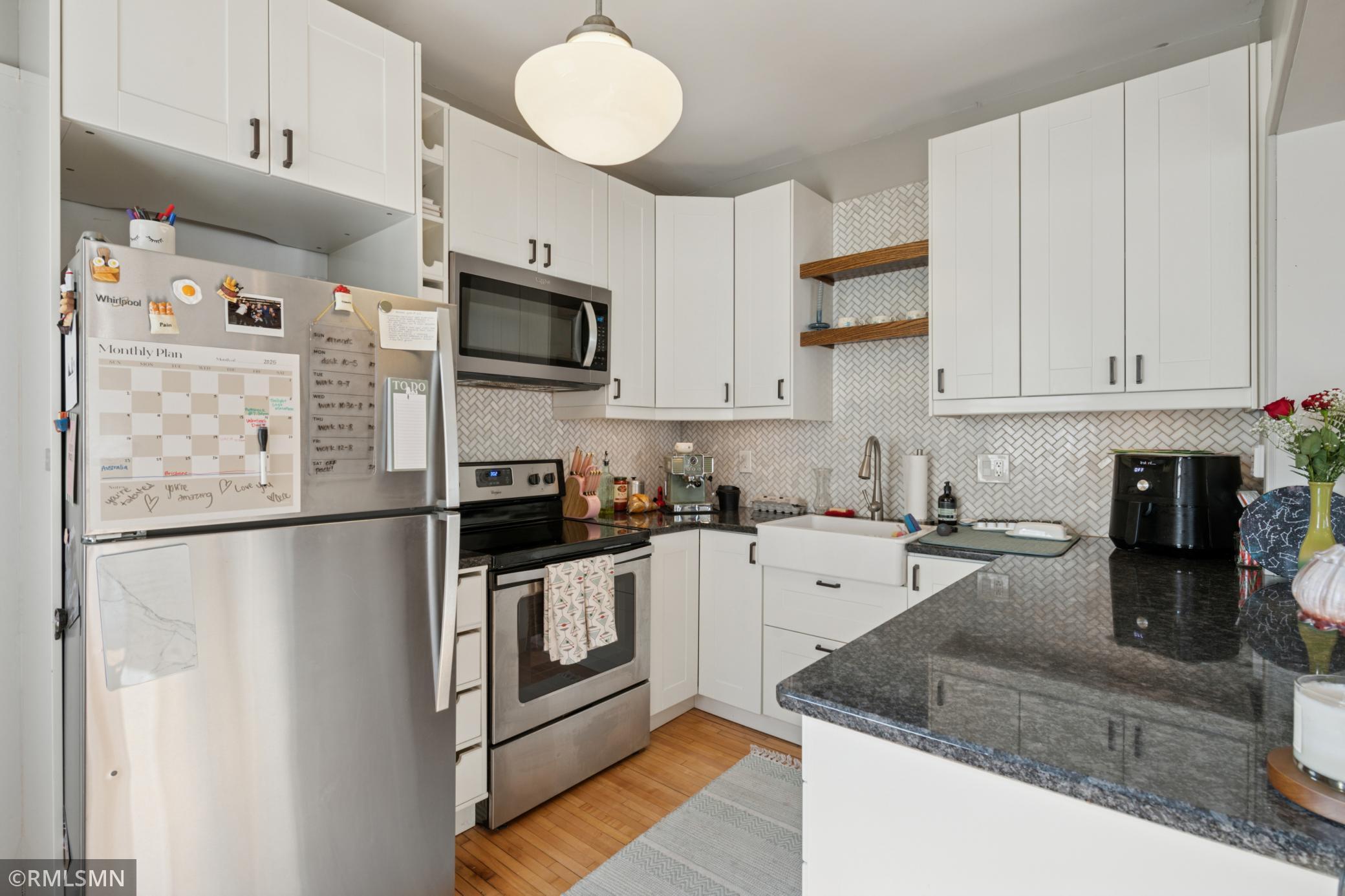 property viewer photo 9