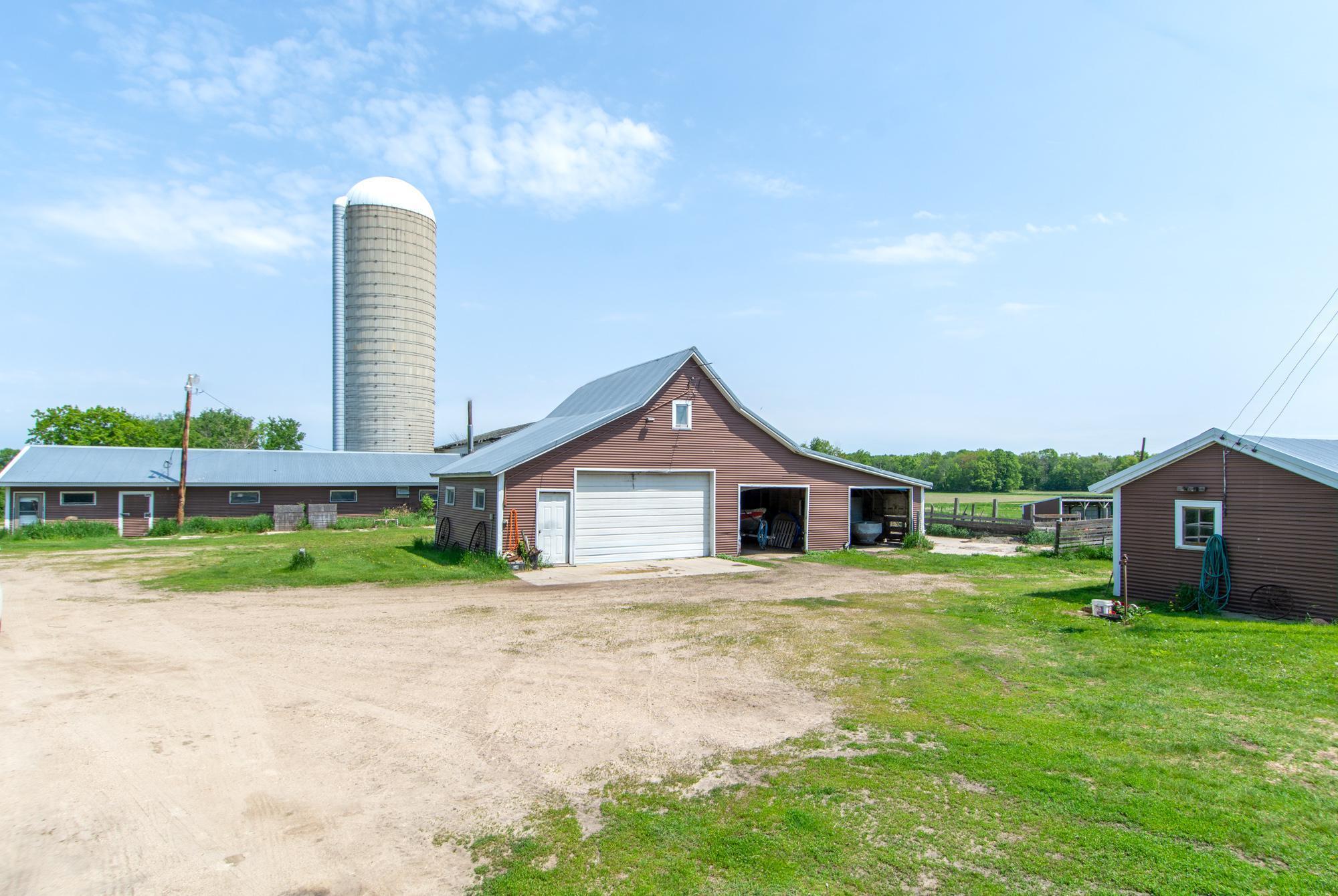 main property photo 21