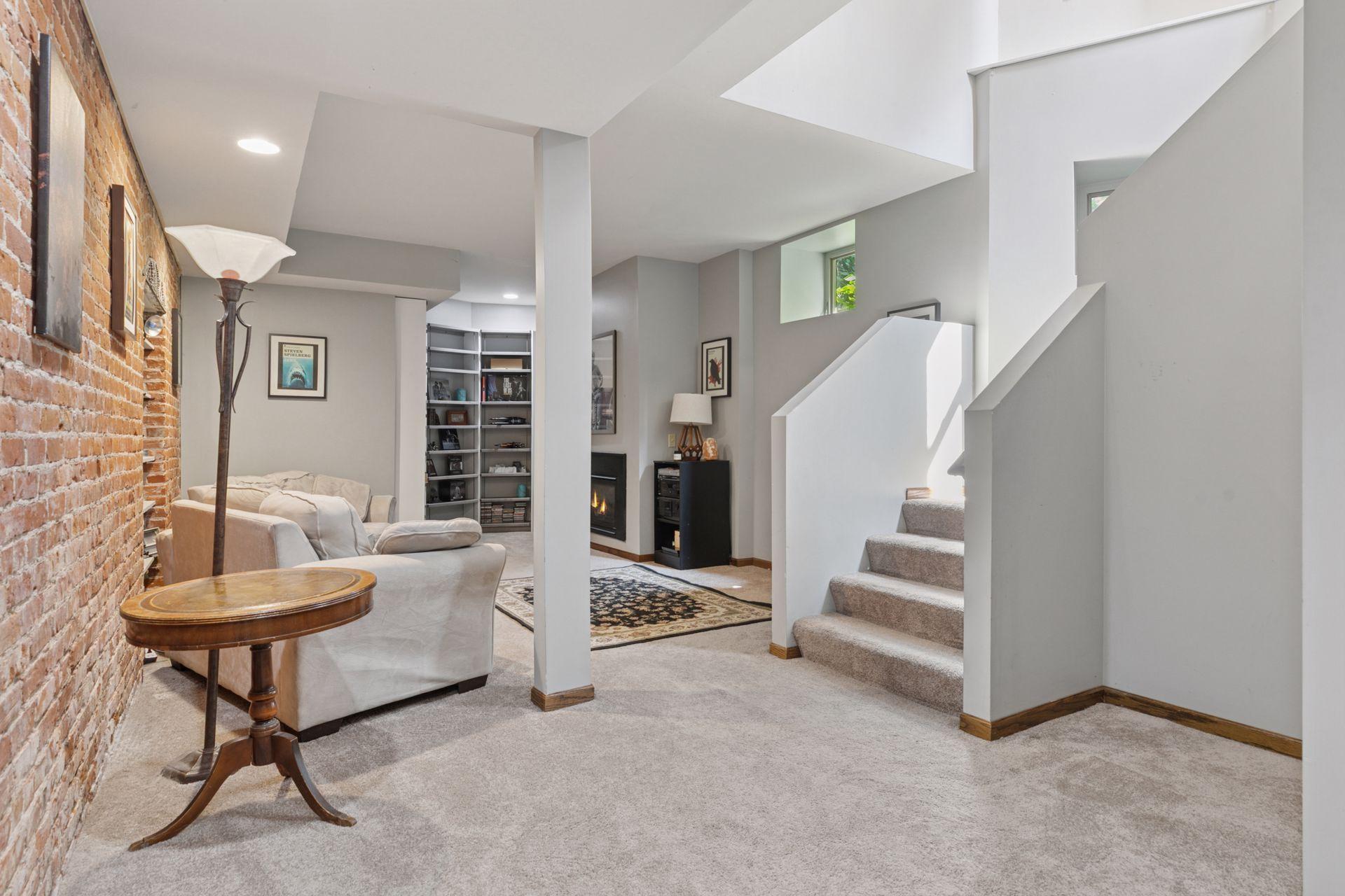 property viewer photo 27