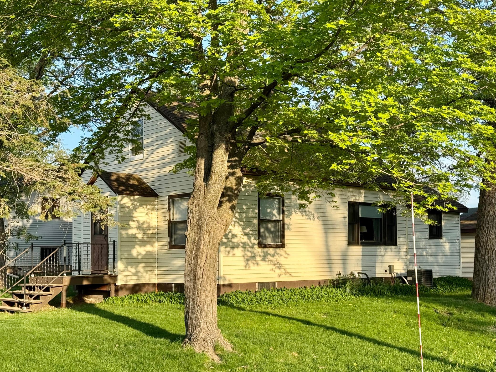 main property photo 28