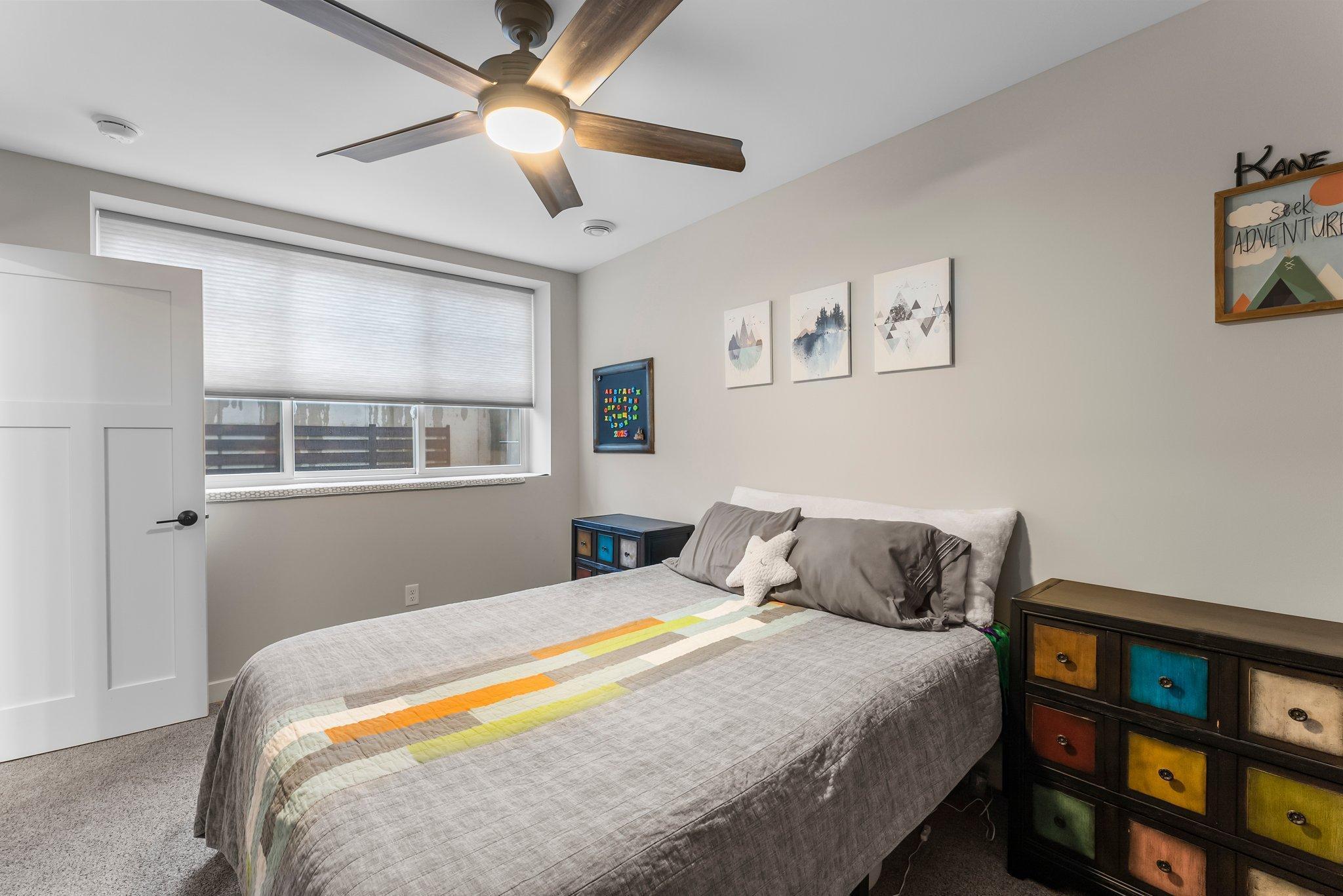 property viewer photo 16