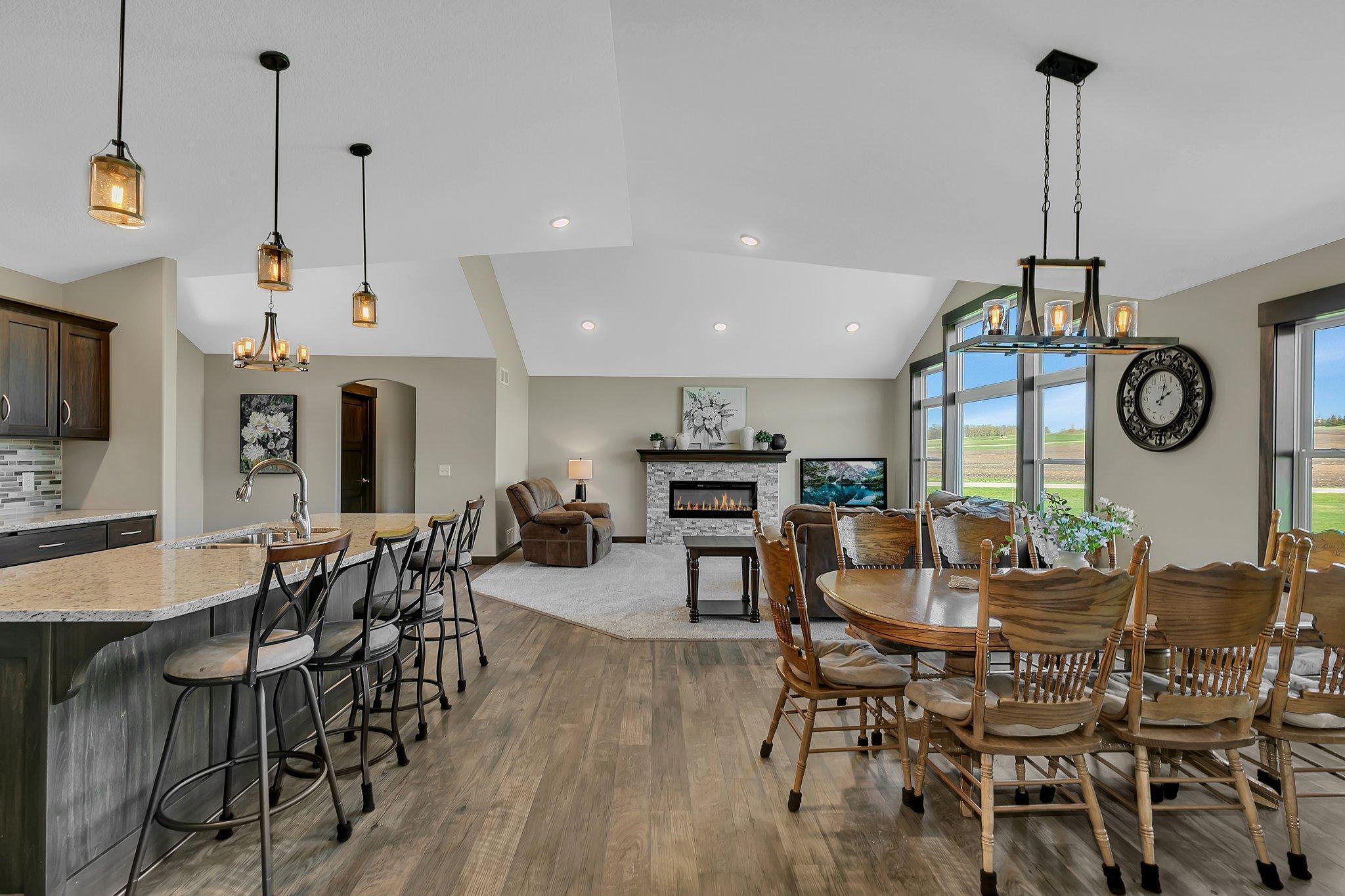 property viewer photo 7