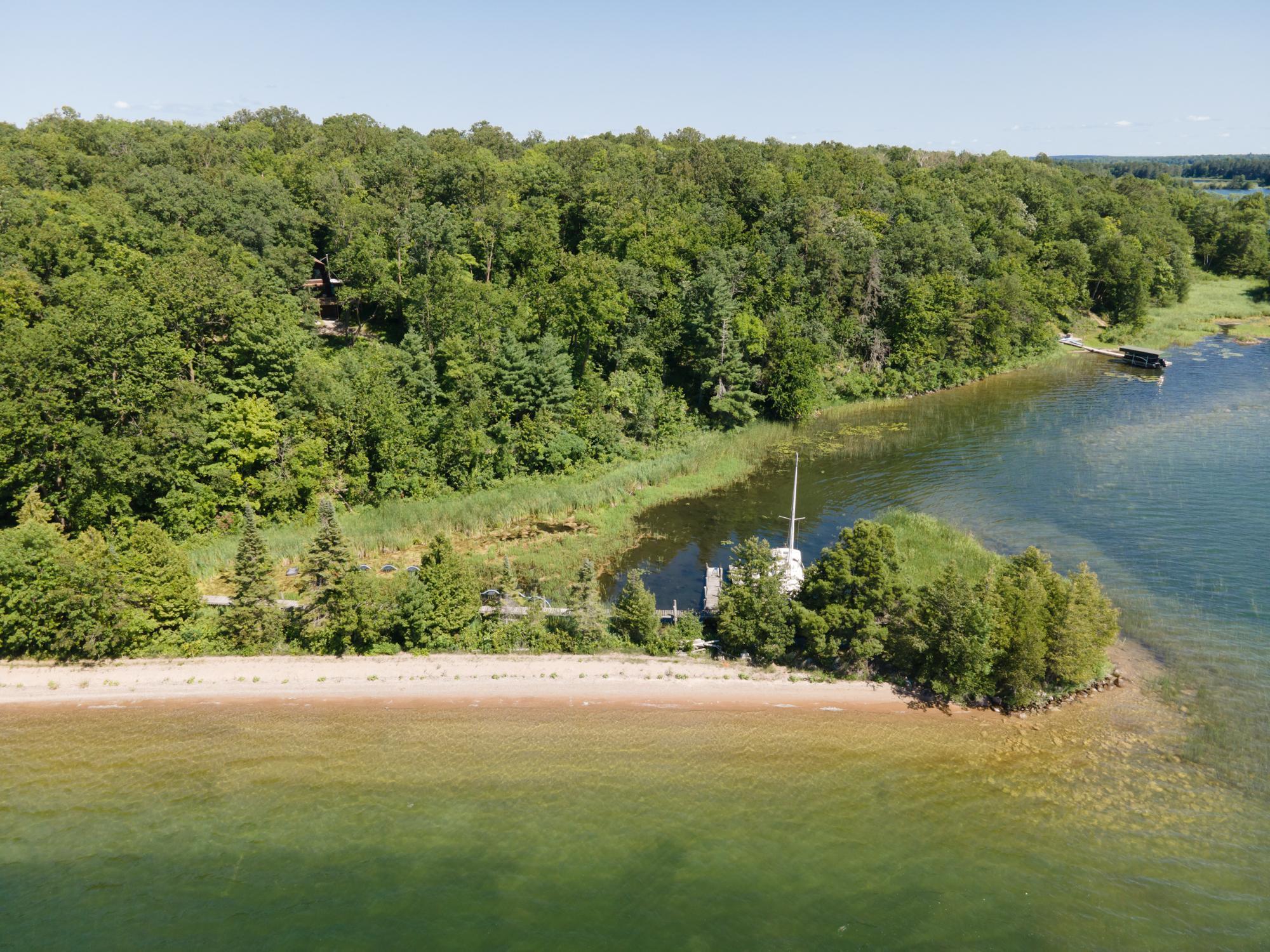 main property photo 13