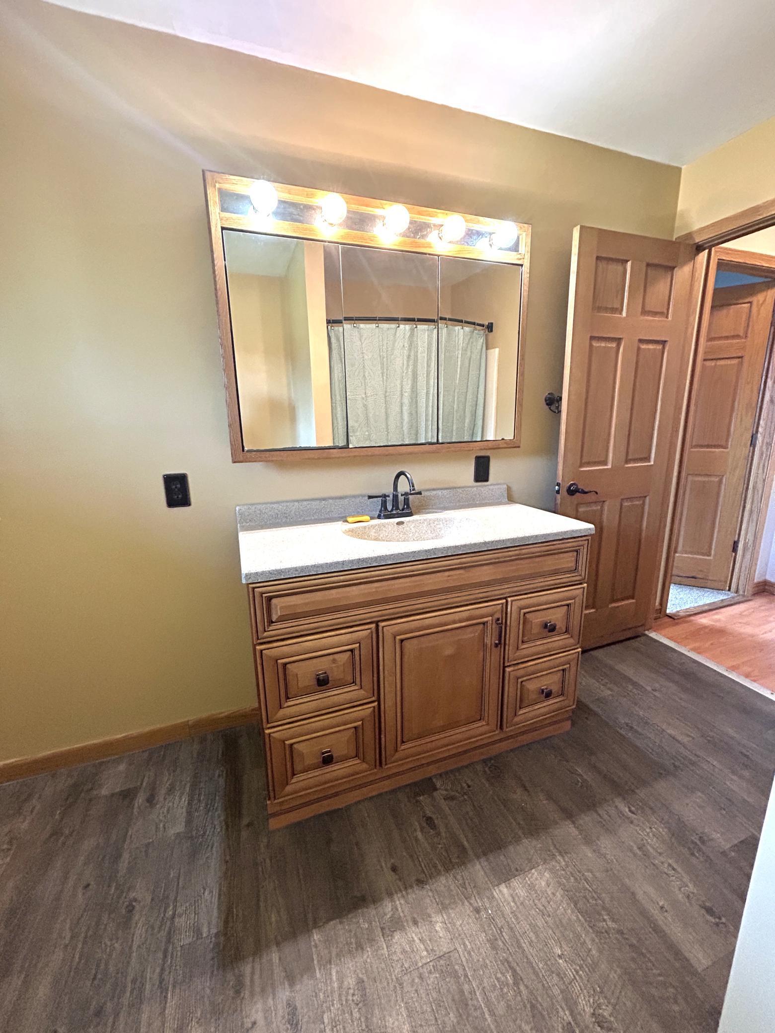 property viewer photo 18