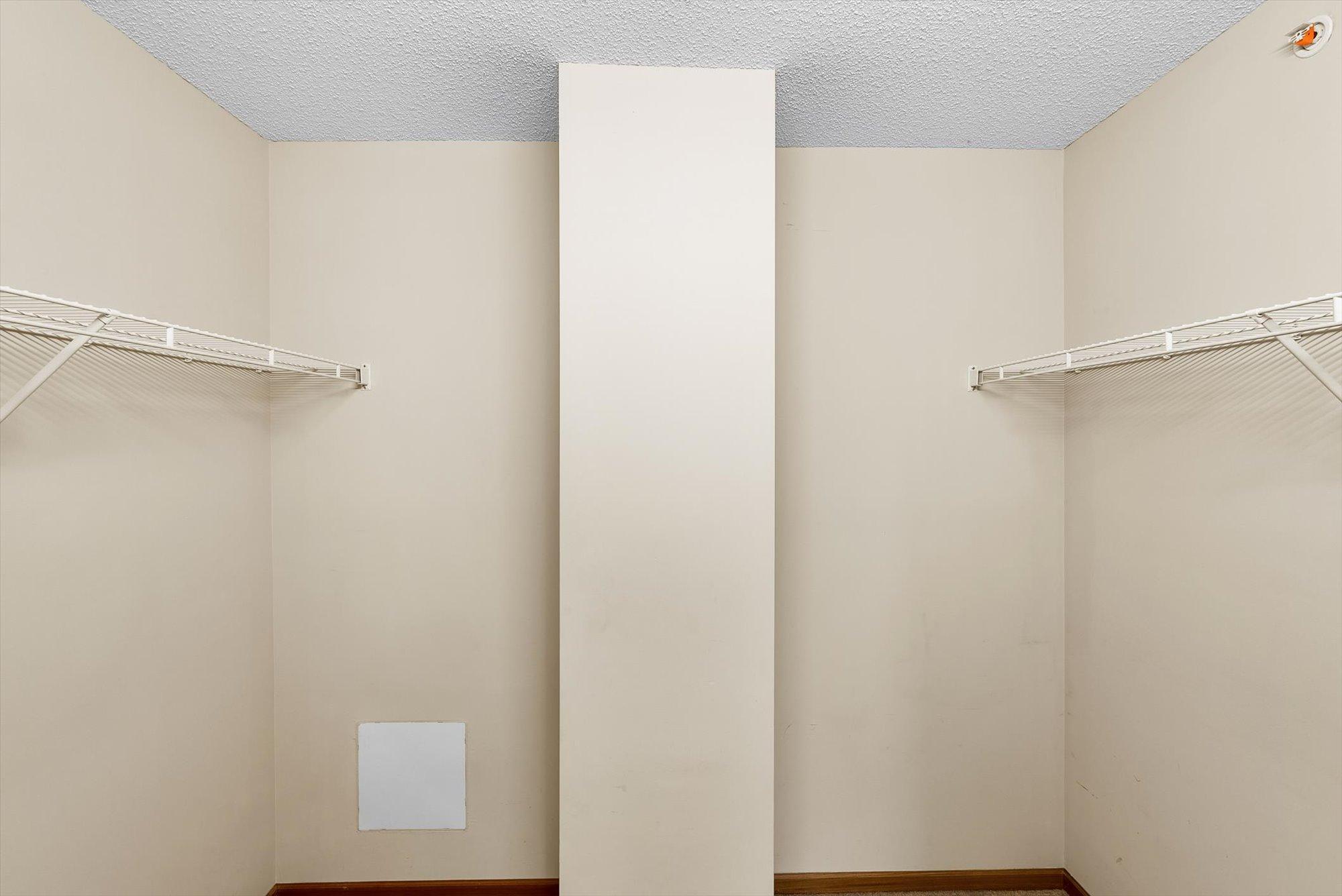property viewer photo 23