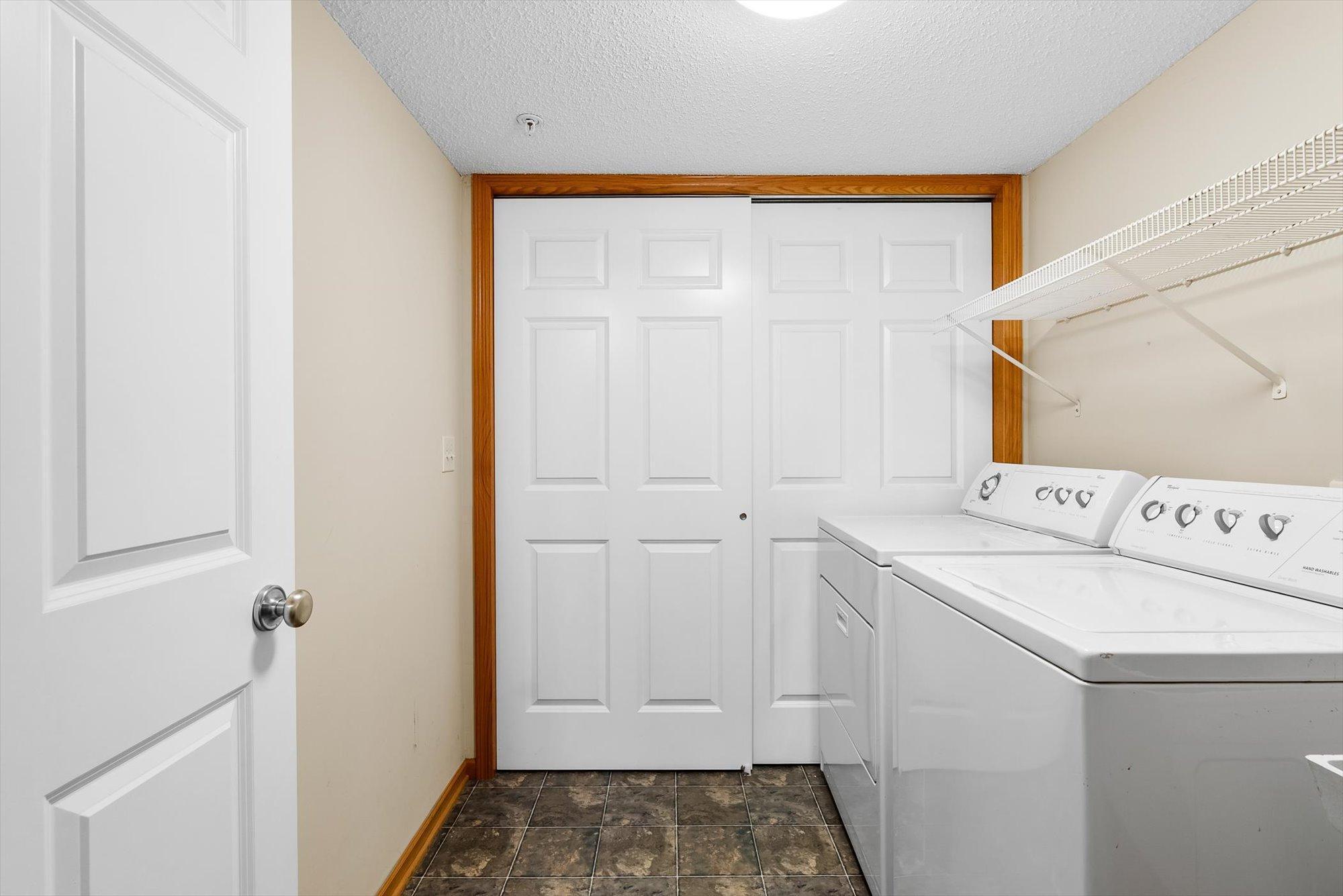 property viewer photo 6