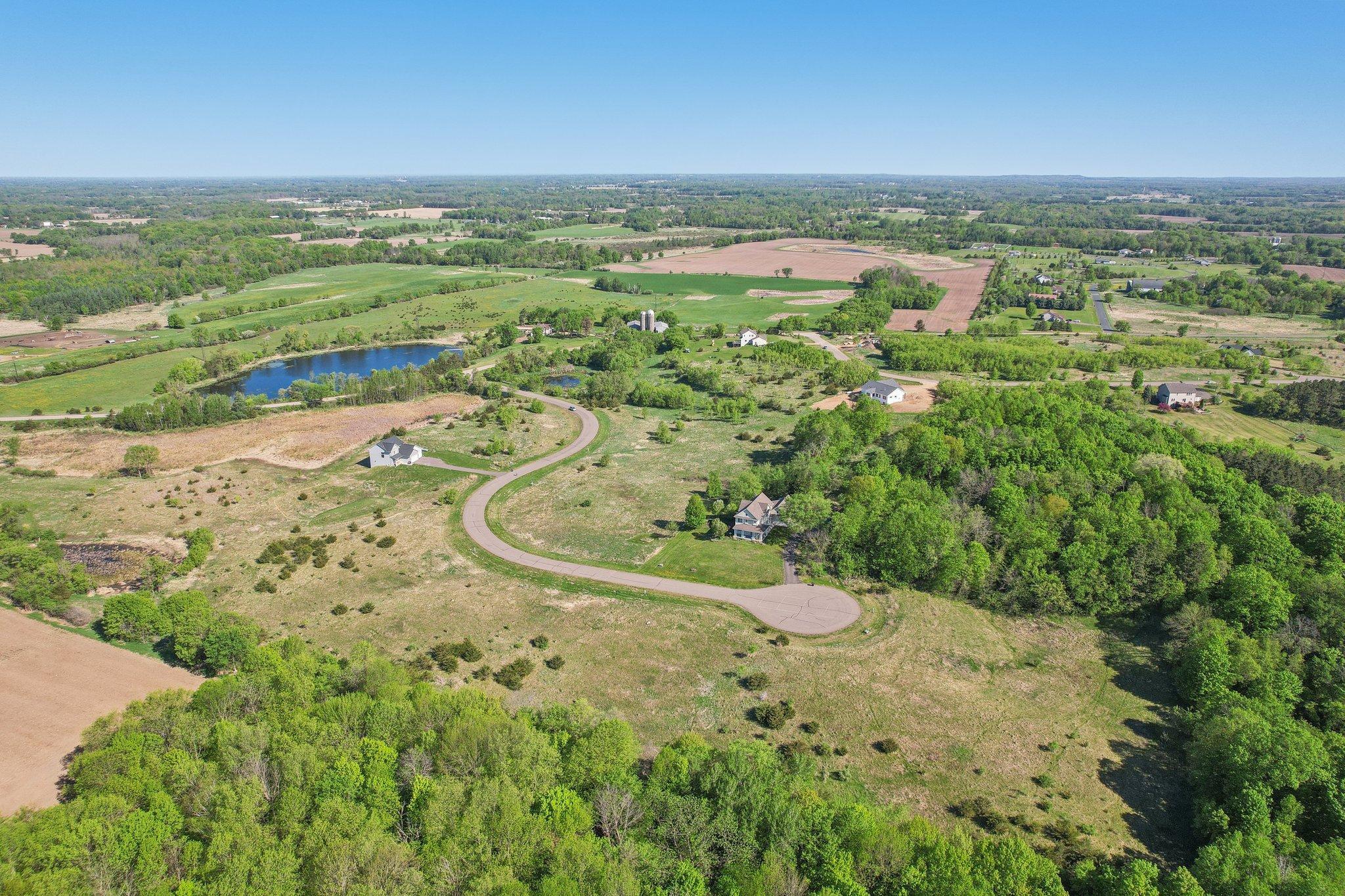 main property photo 4