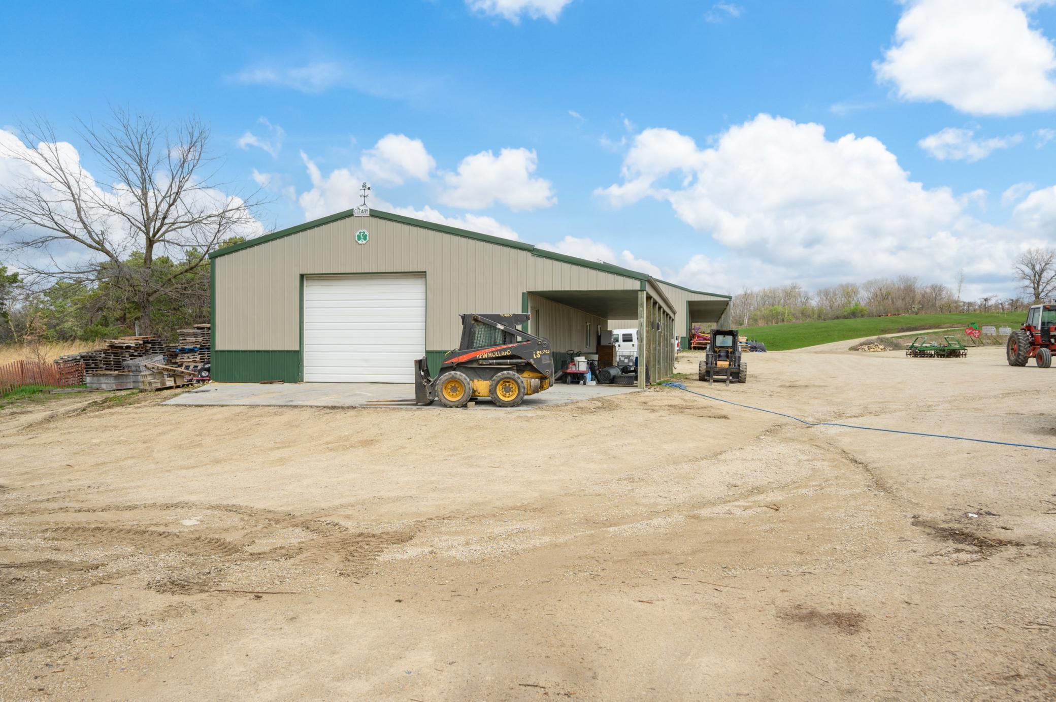 main property photo 8