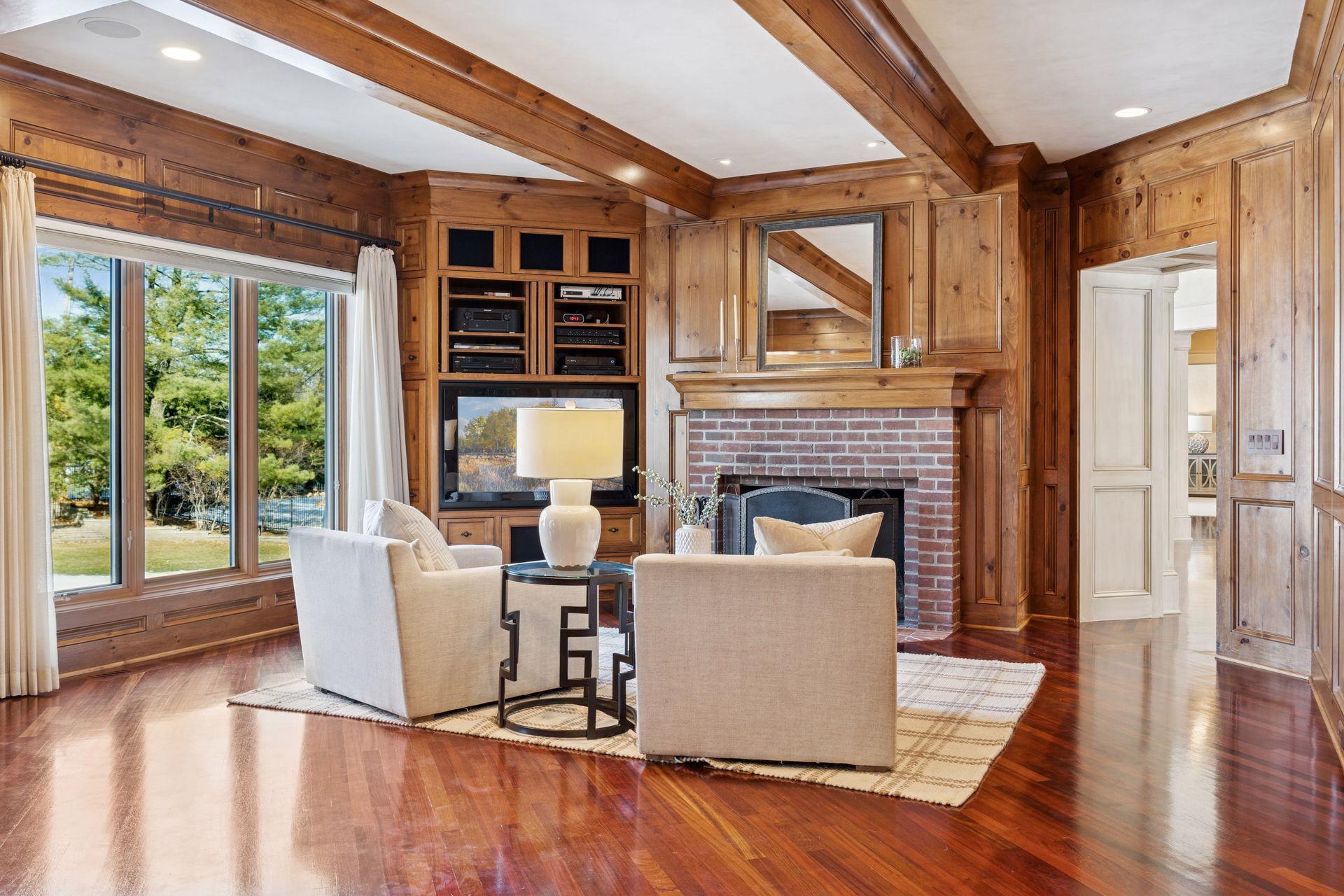 main property photo 17
