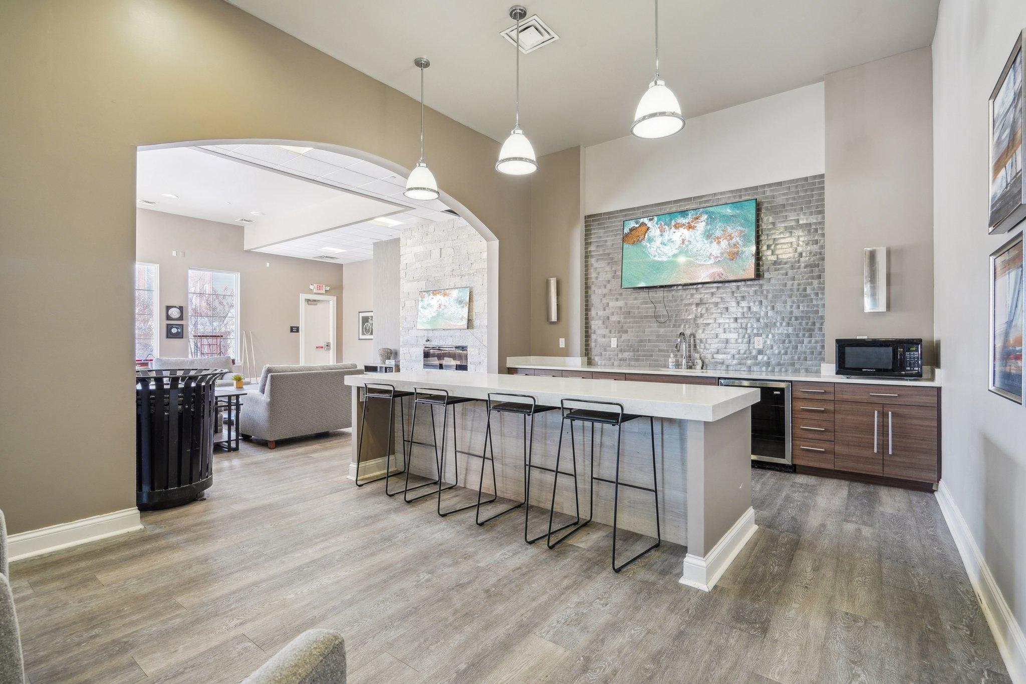 property viewer photo 18