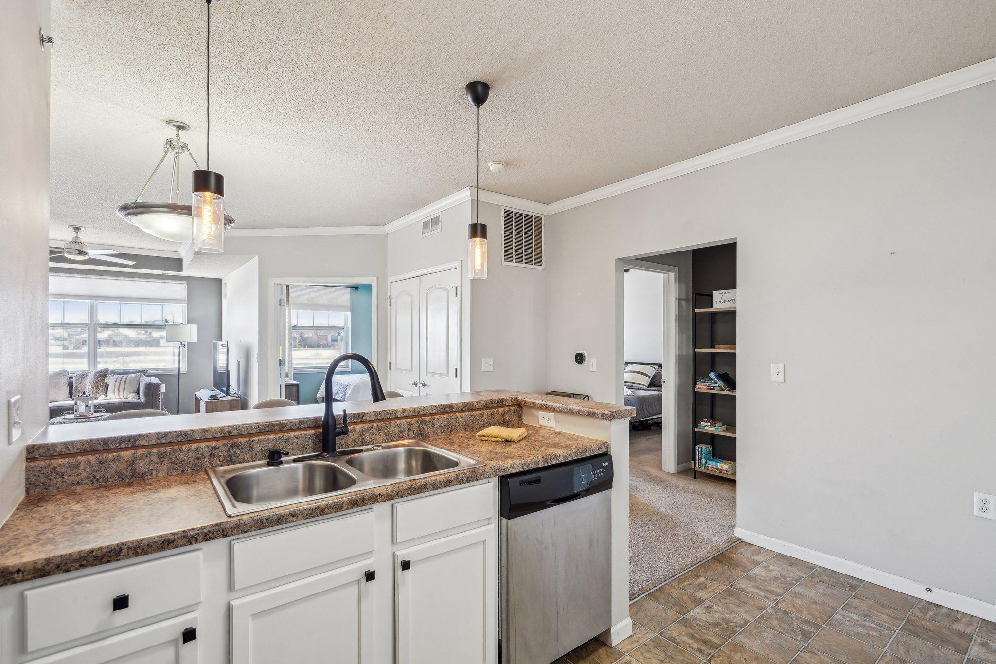 property viewer photo 6