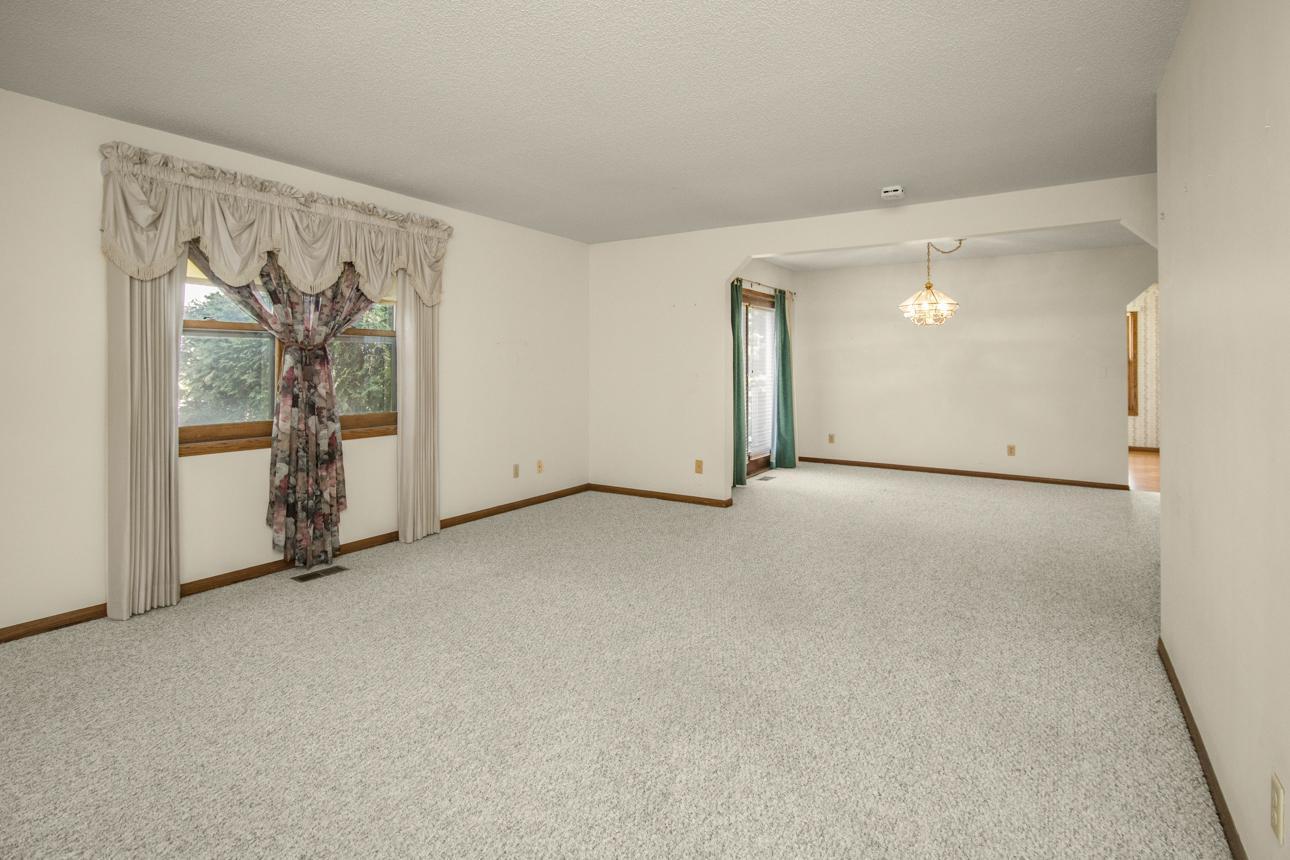property viewer photo 1
