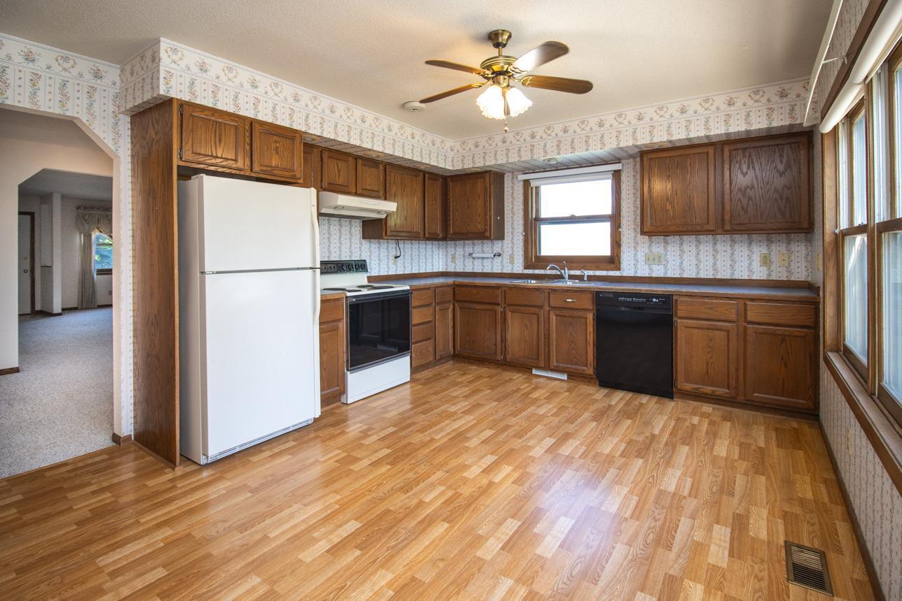 property viewer photo 10
