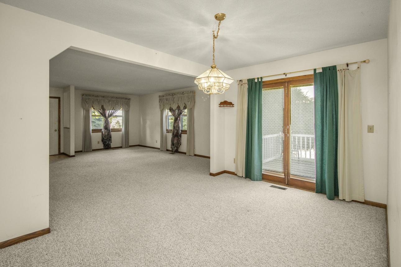 property viewer photo 7