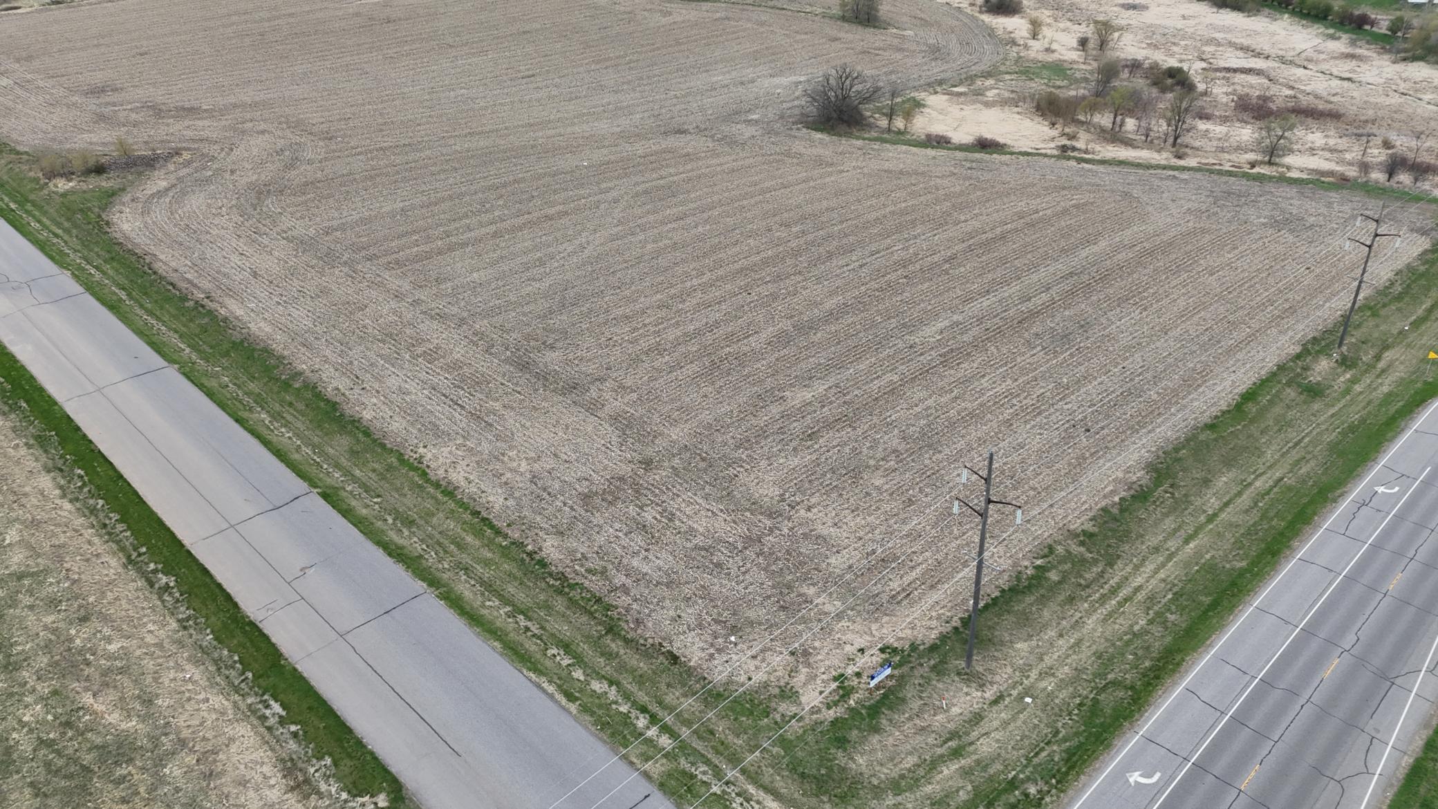 main property photo 10