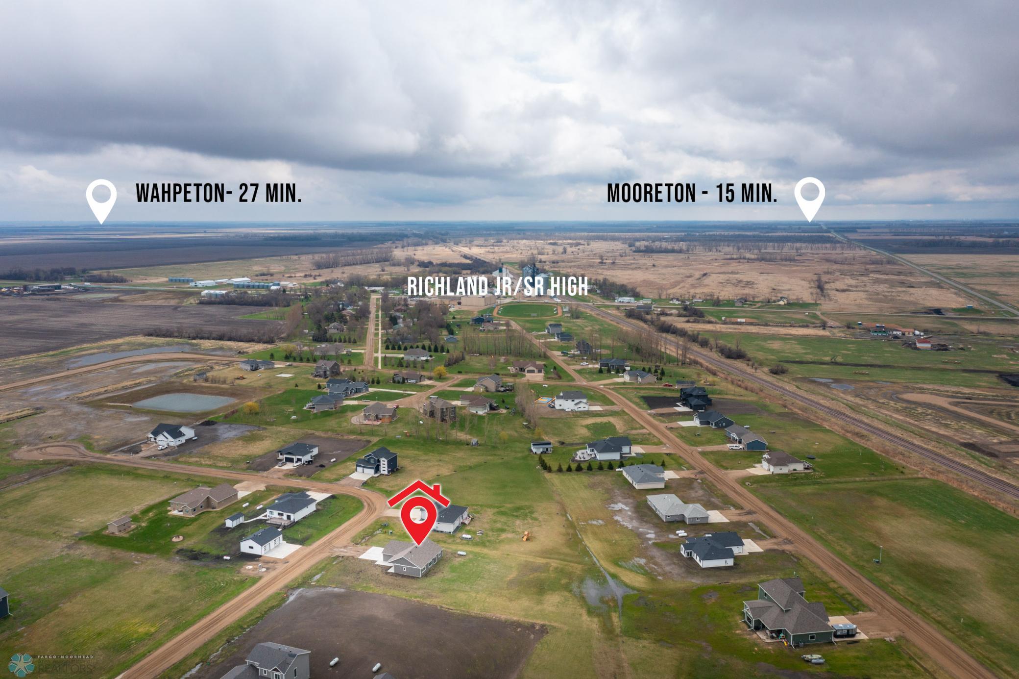 main property photo 31