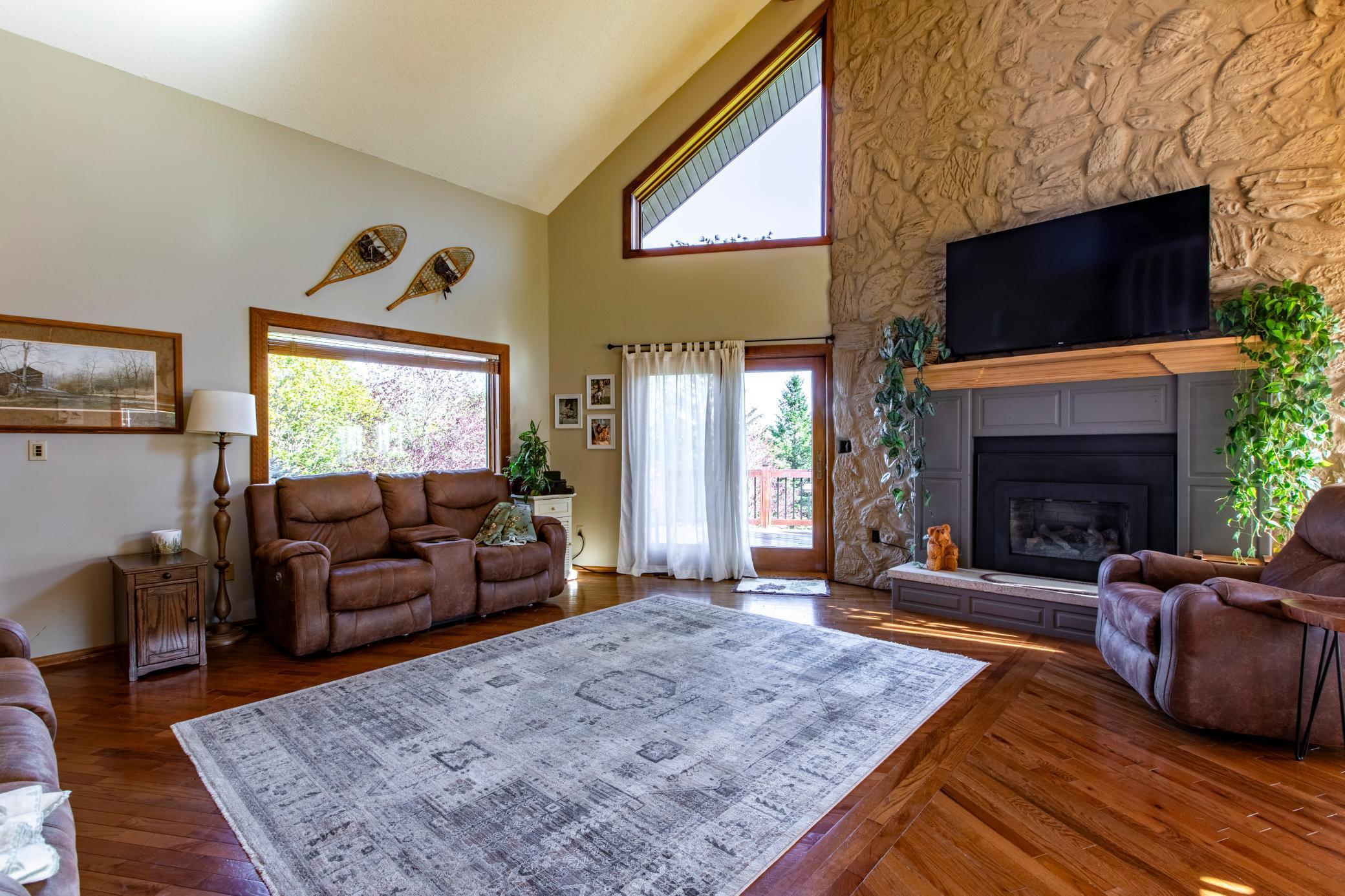 property viewer photo 11