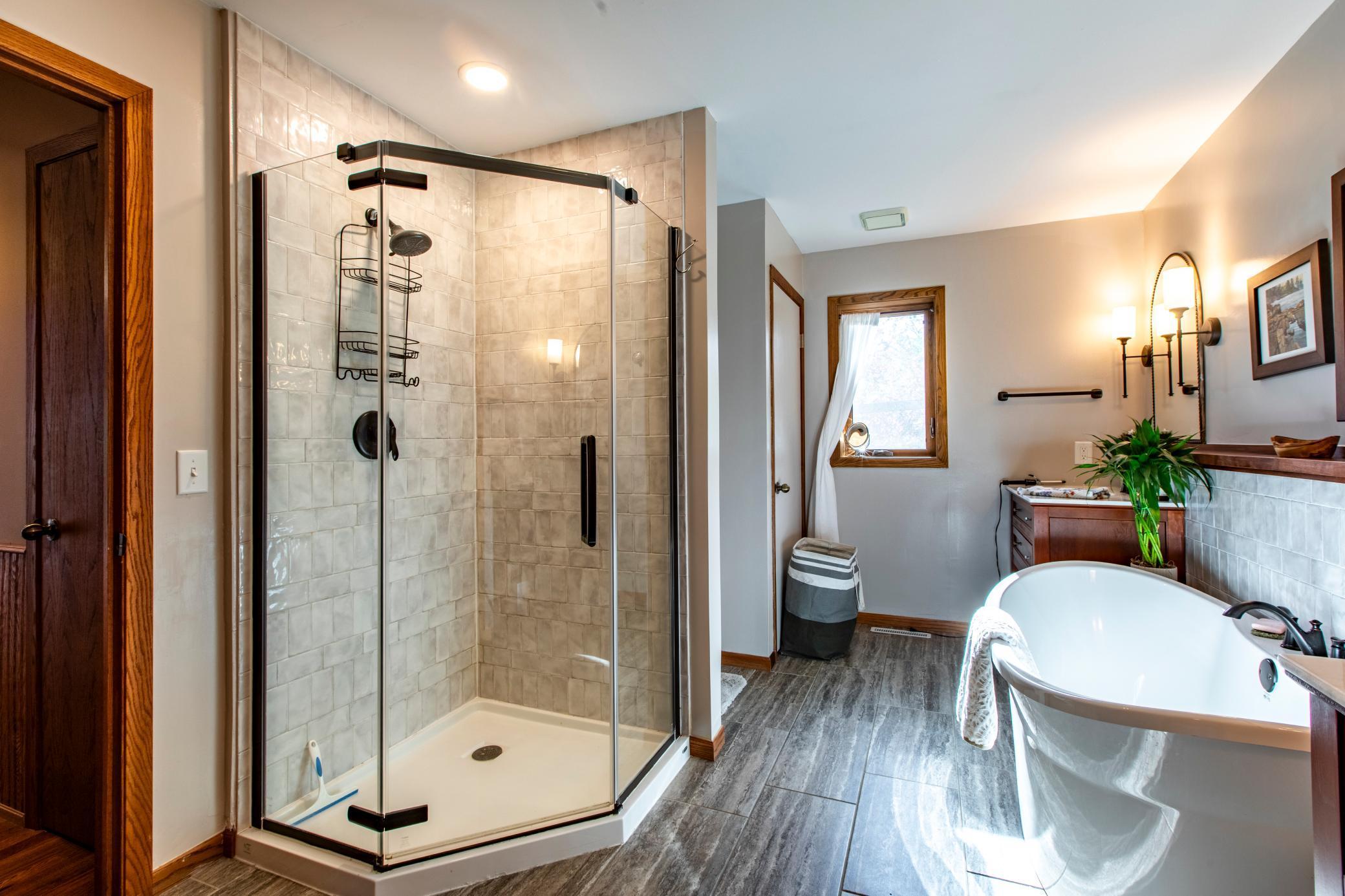 property viewer photo 18