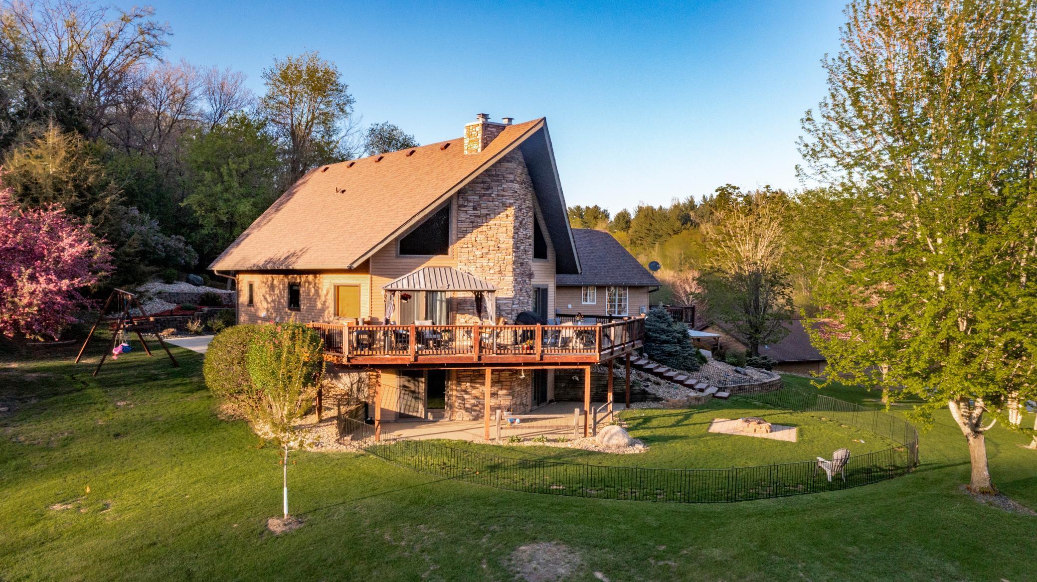 property viewer photo 2