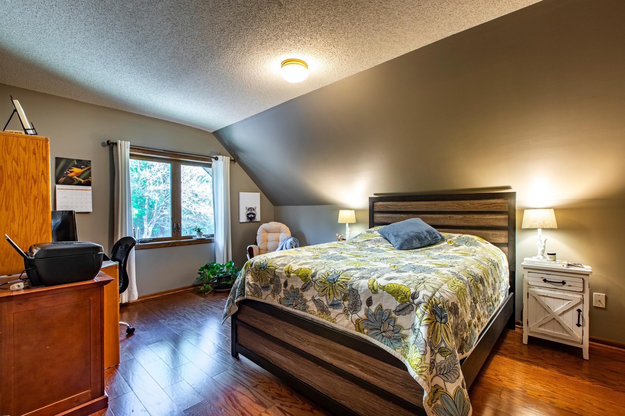 property viewer photo 38