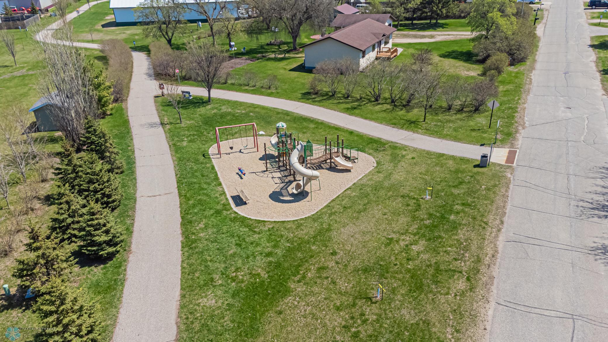 main property photo 3