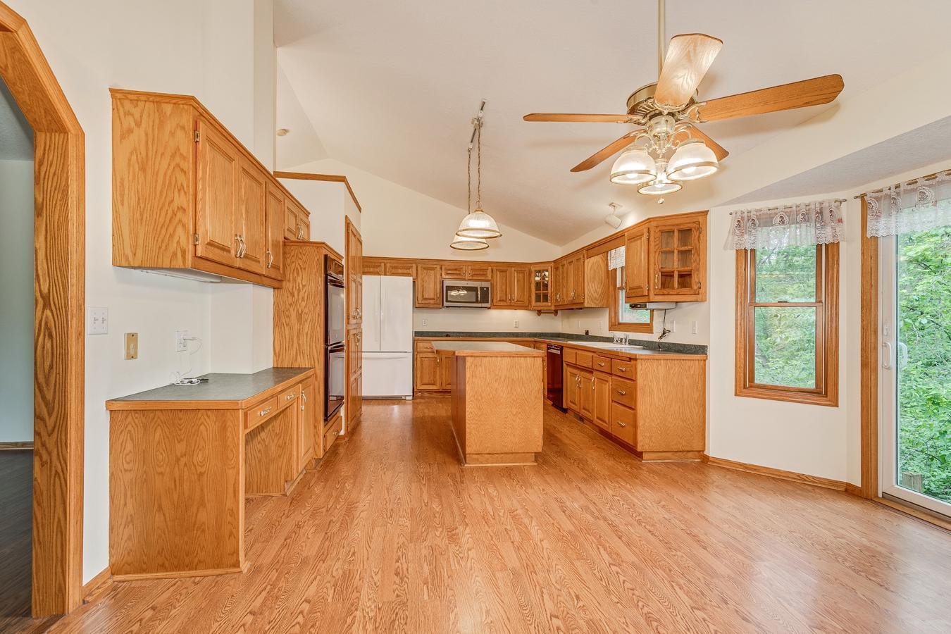 property viewer photo 10