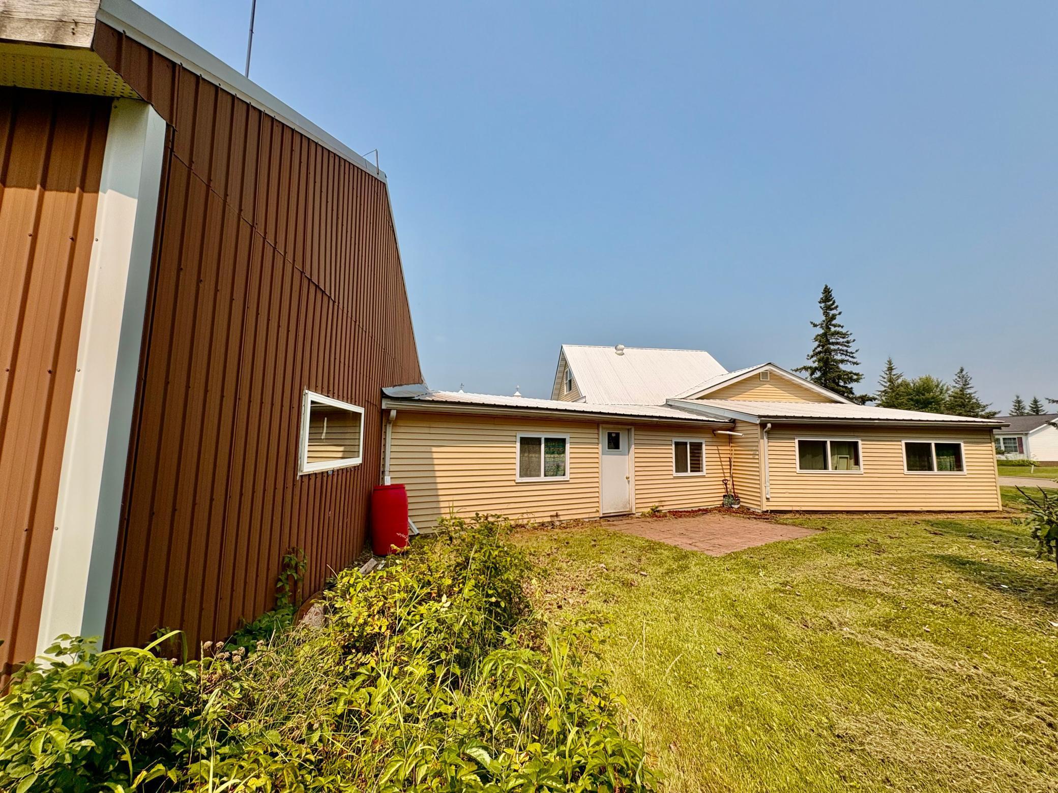 main property photo 27