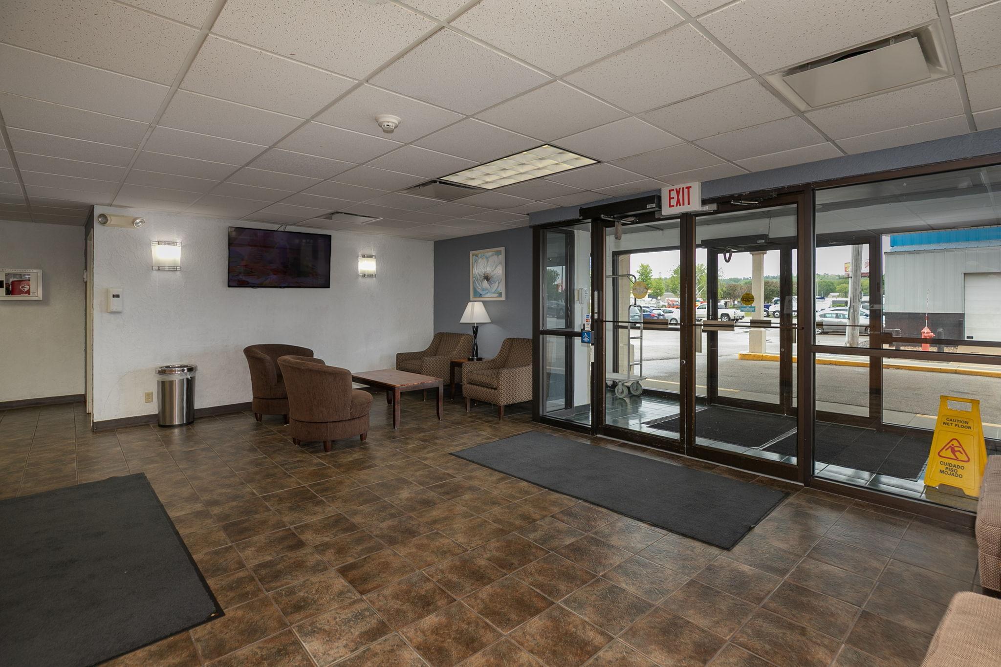 main property photo 18