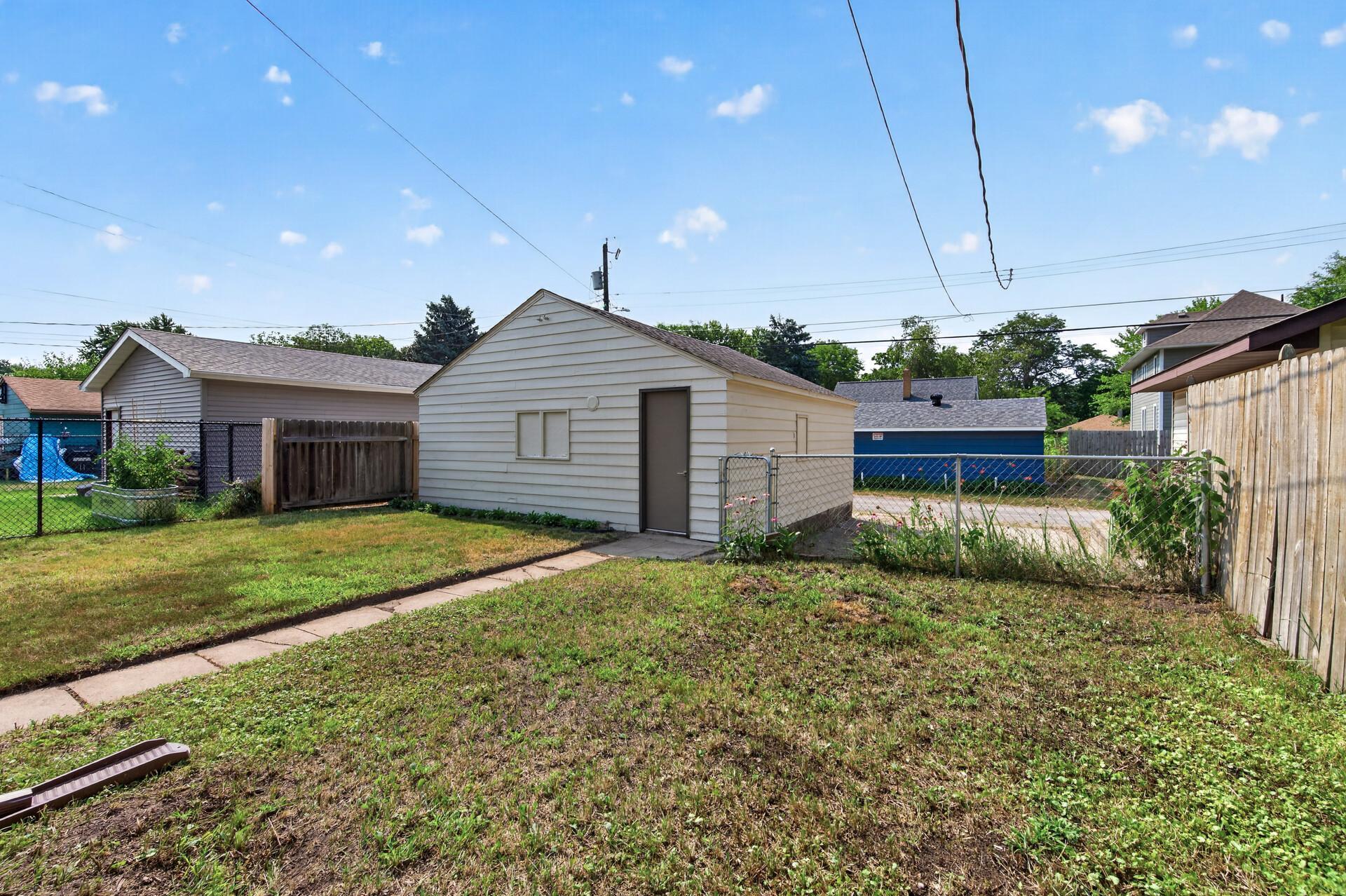 main property photo 43