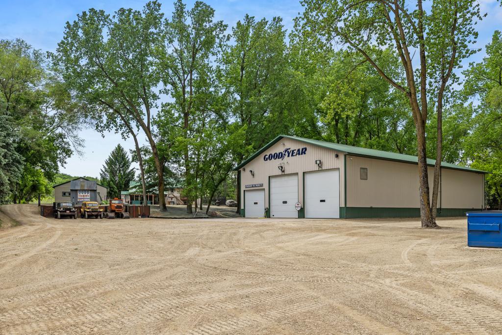 main property photo 38