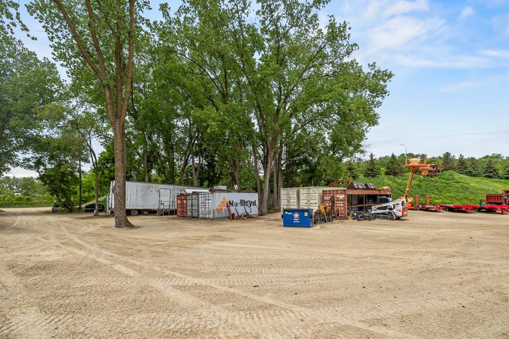 main property photo 52