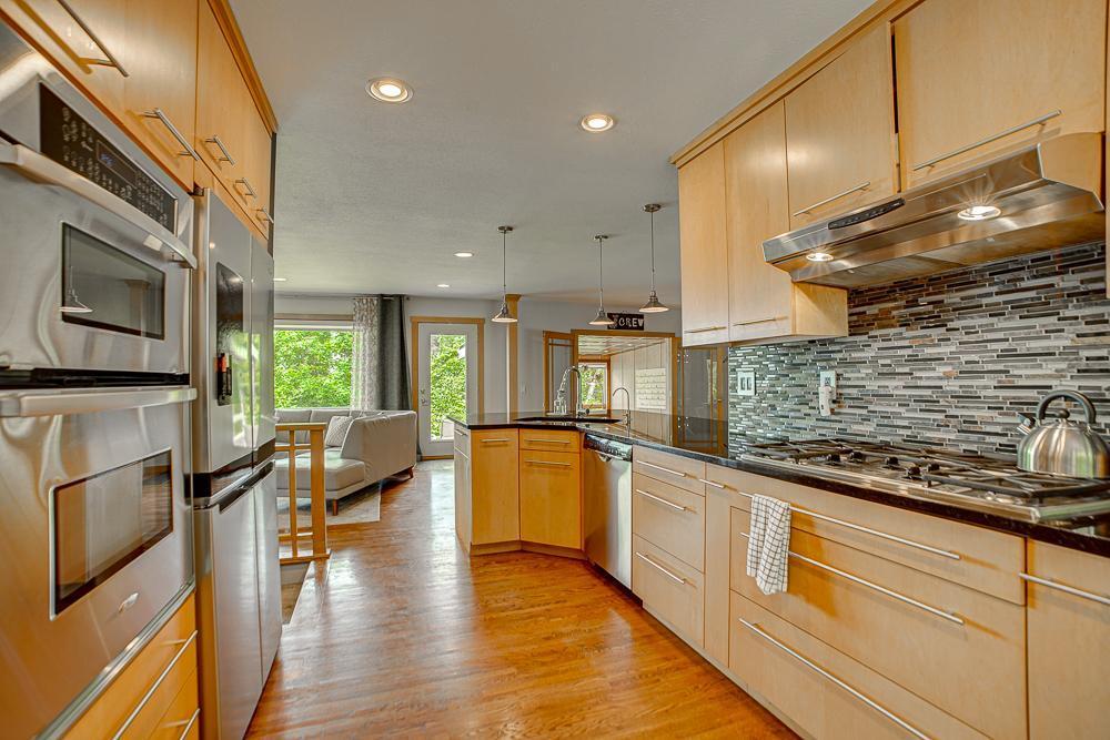 property viewer photo 16
