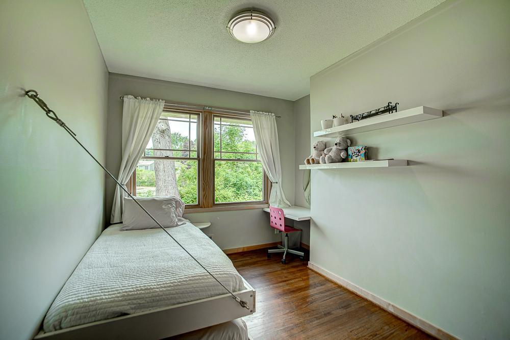 property viewer photo 27