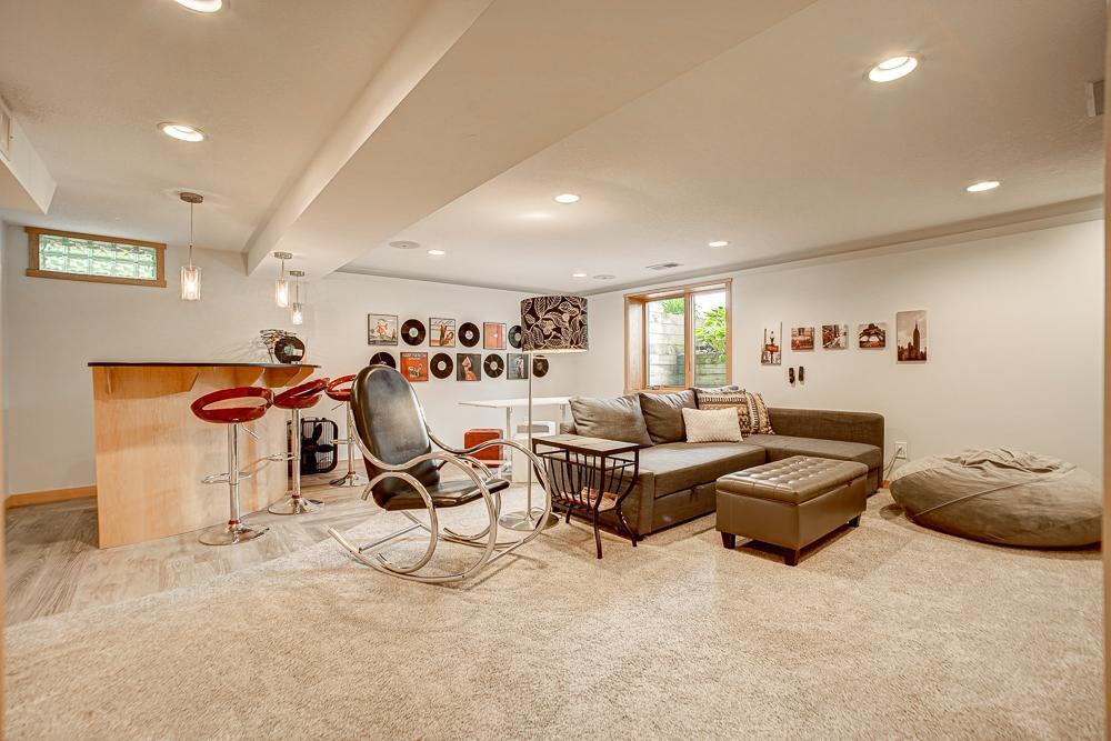 property viewer photo 35