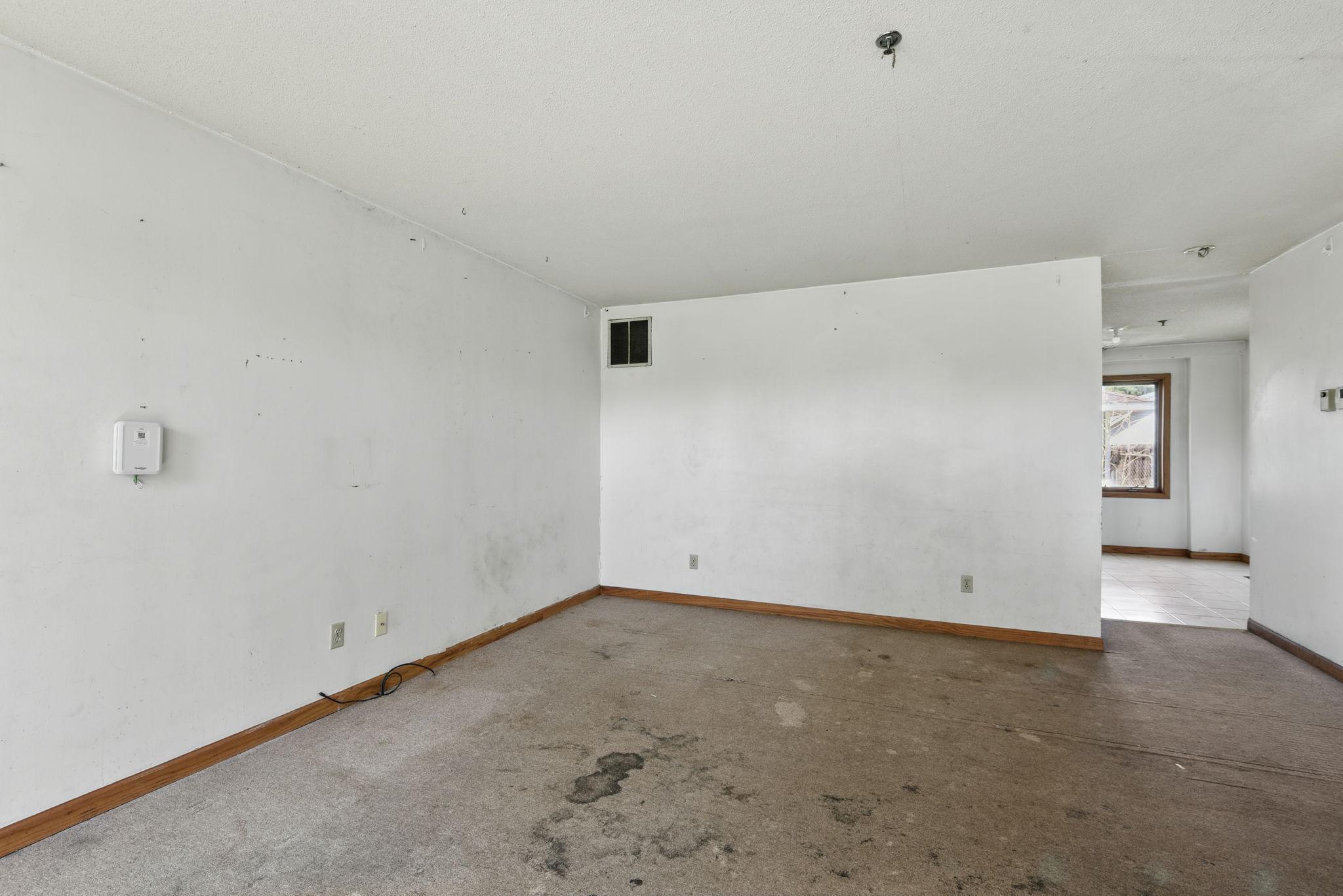 property viewer photo 5