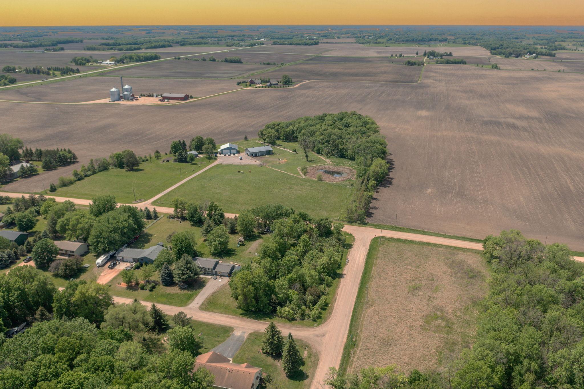 main property photo 13