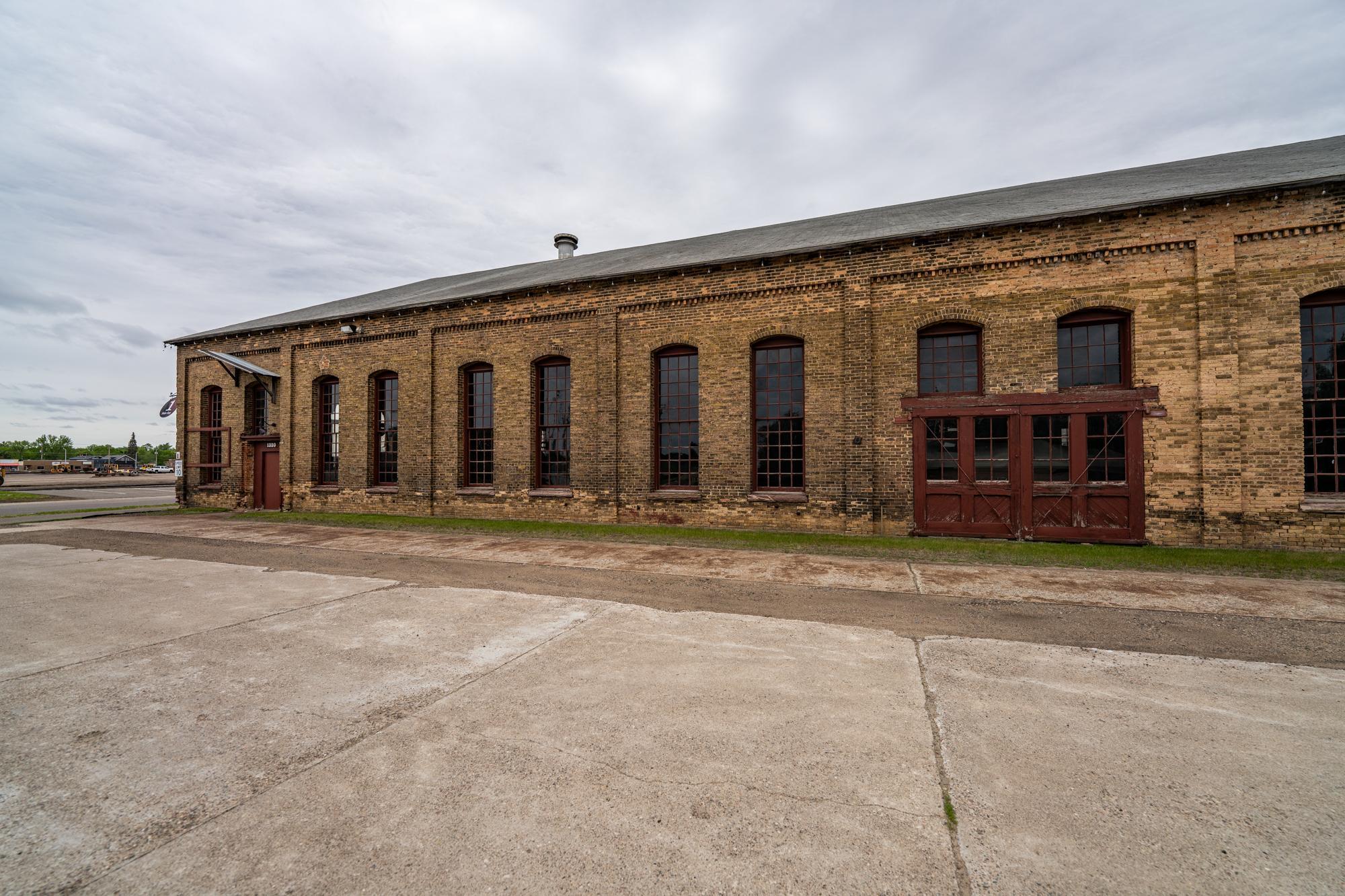 main property photo 8