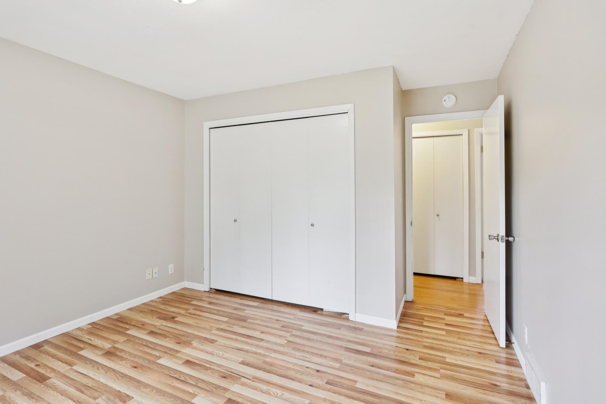 property viewer photo 21
