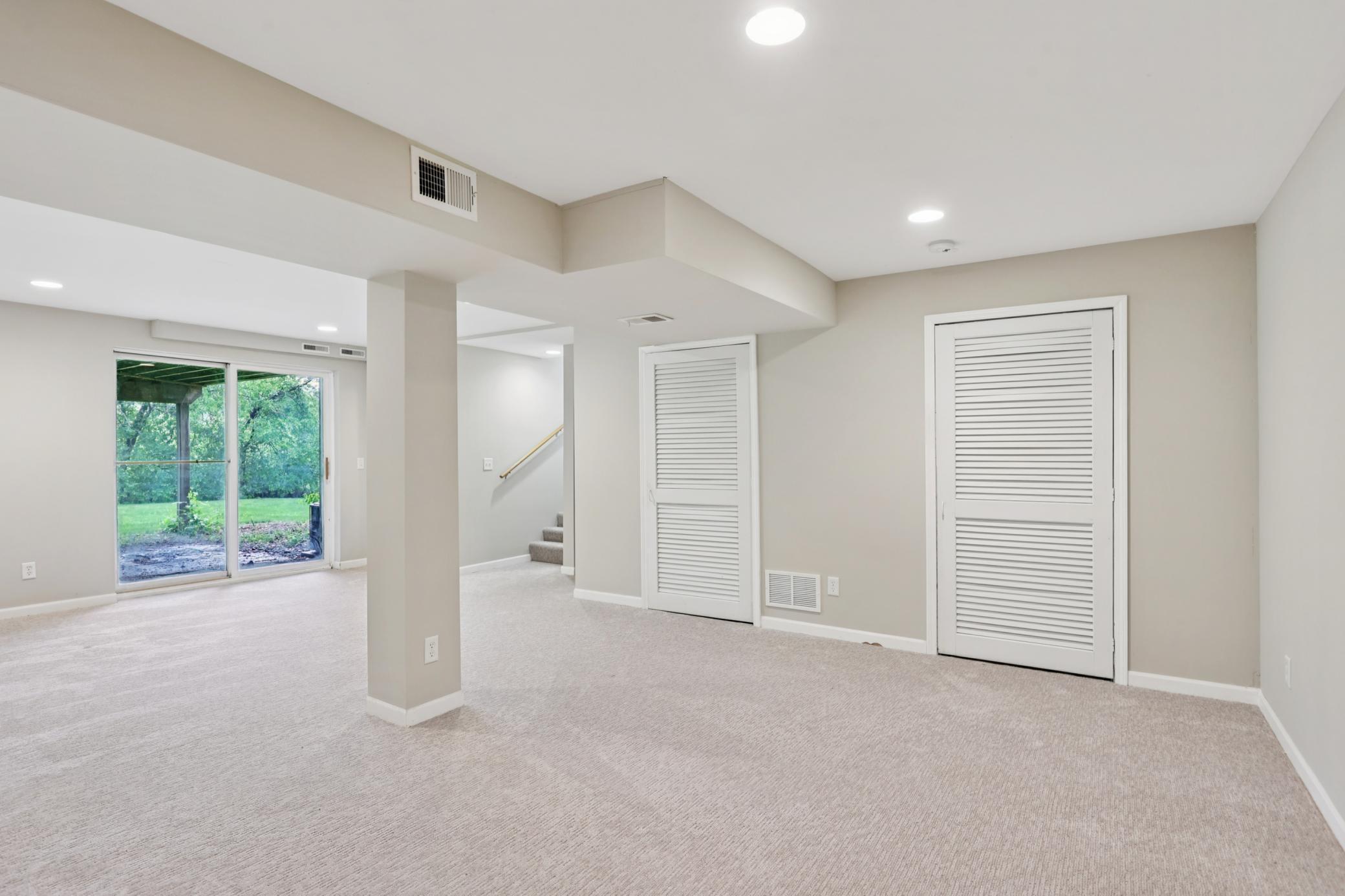 property viewer photo 25