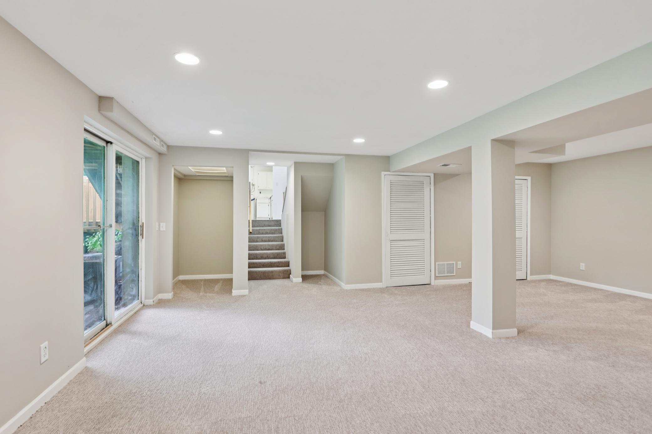 property viewer photo 26