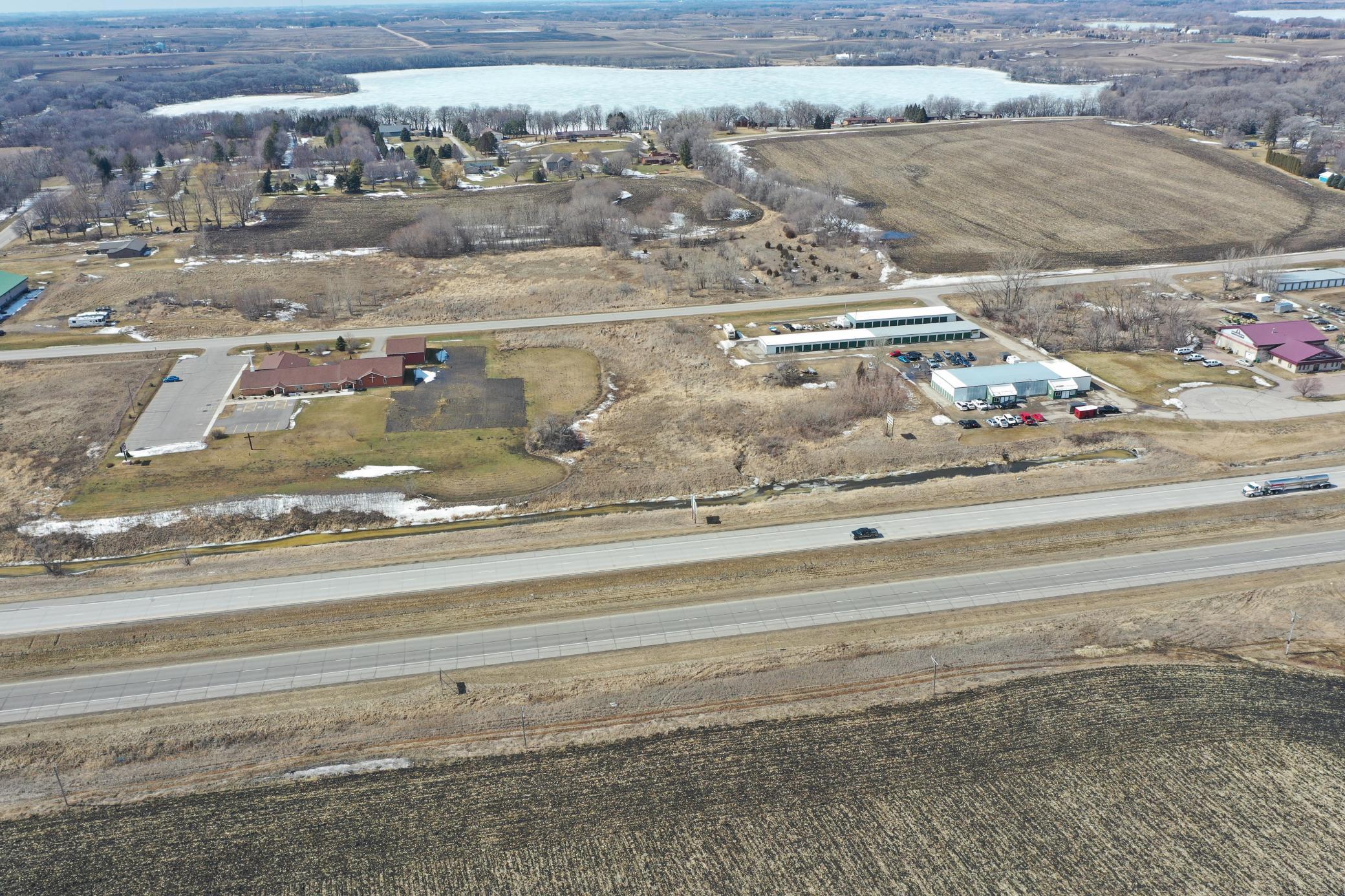main property photo 9