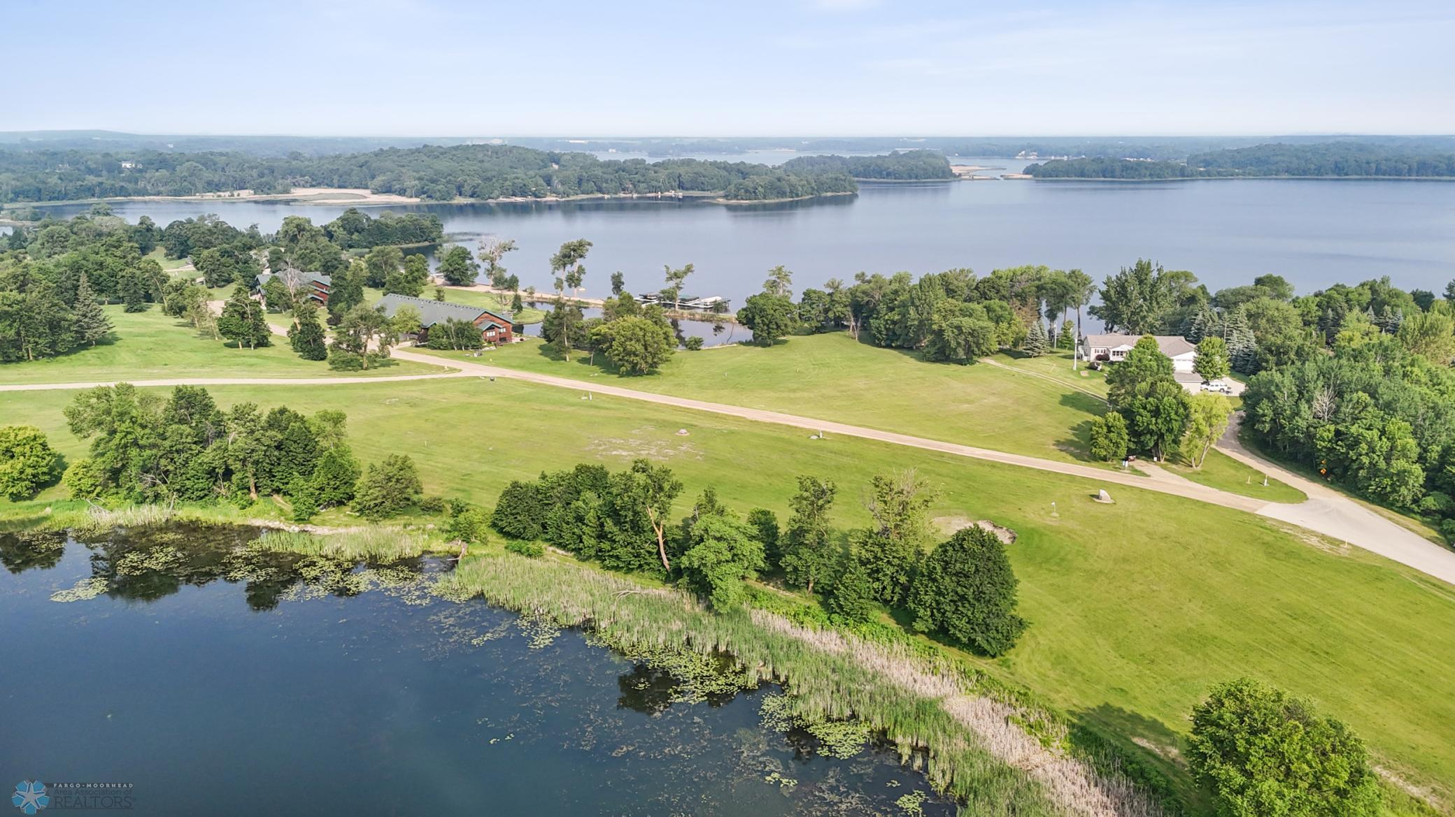main property photo 10