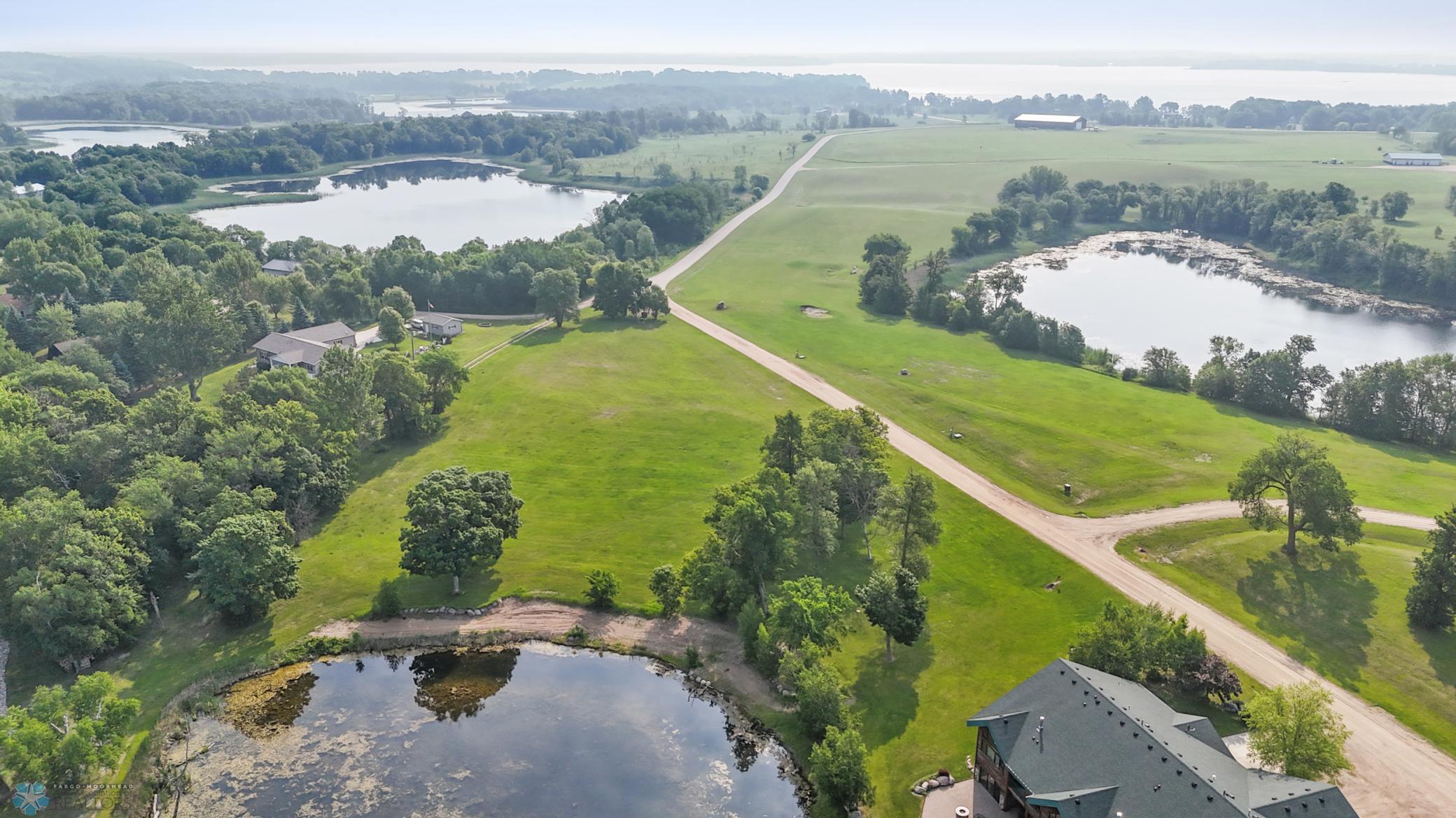 main property photo 17