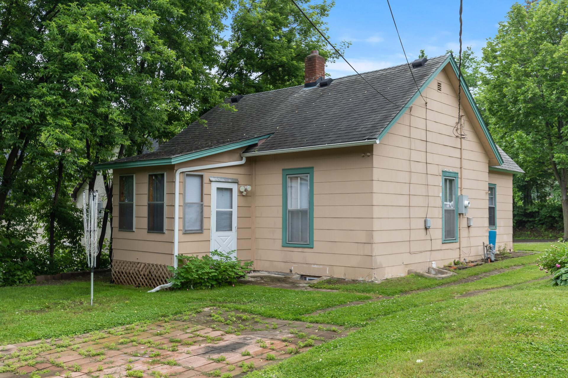 main property photo 23