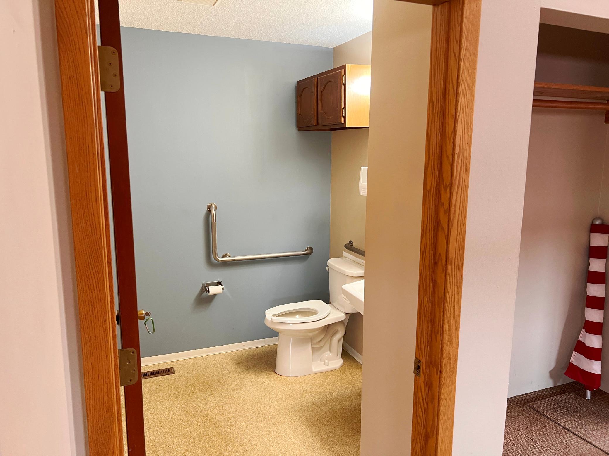 main property photo 13