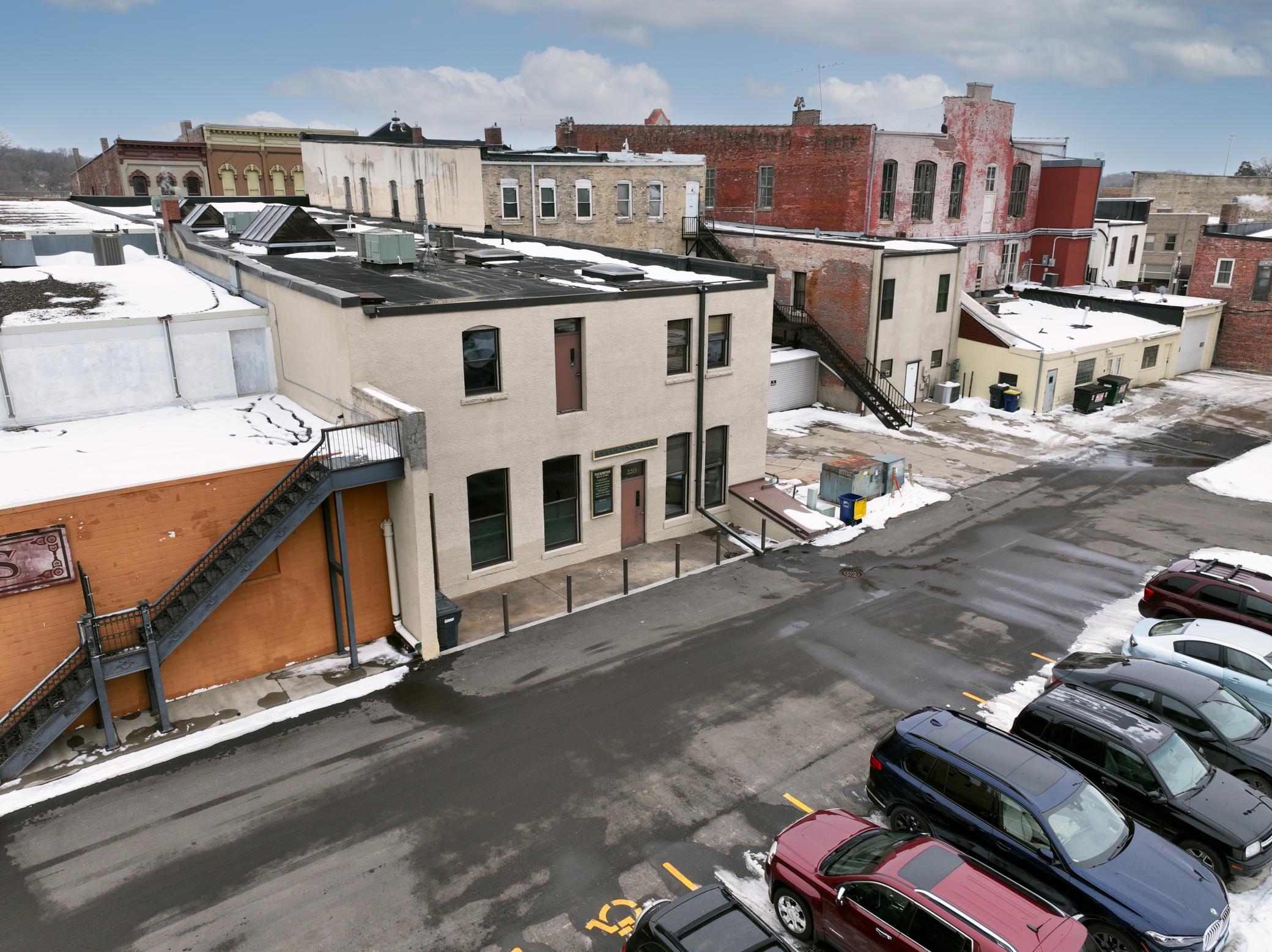 main property photo 8