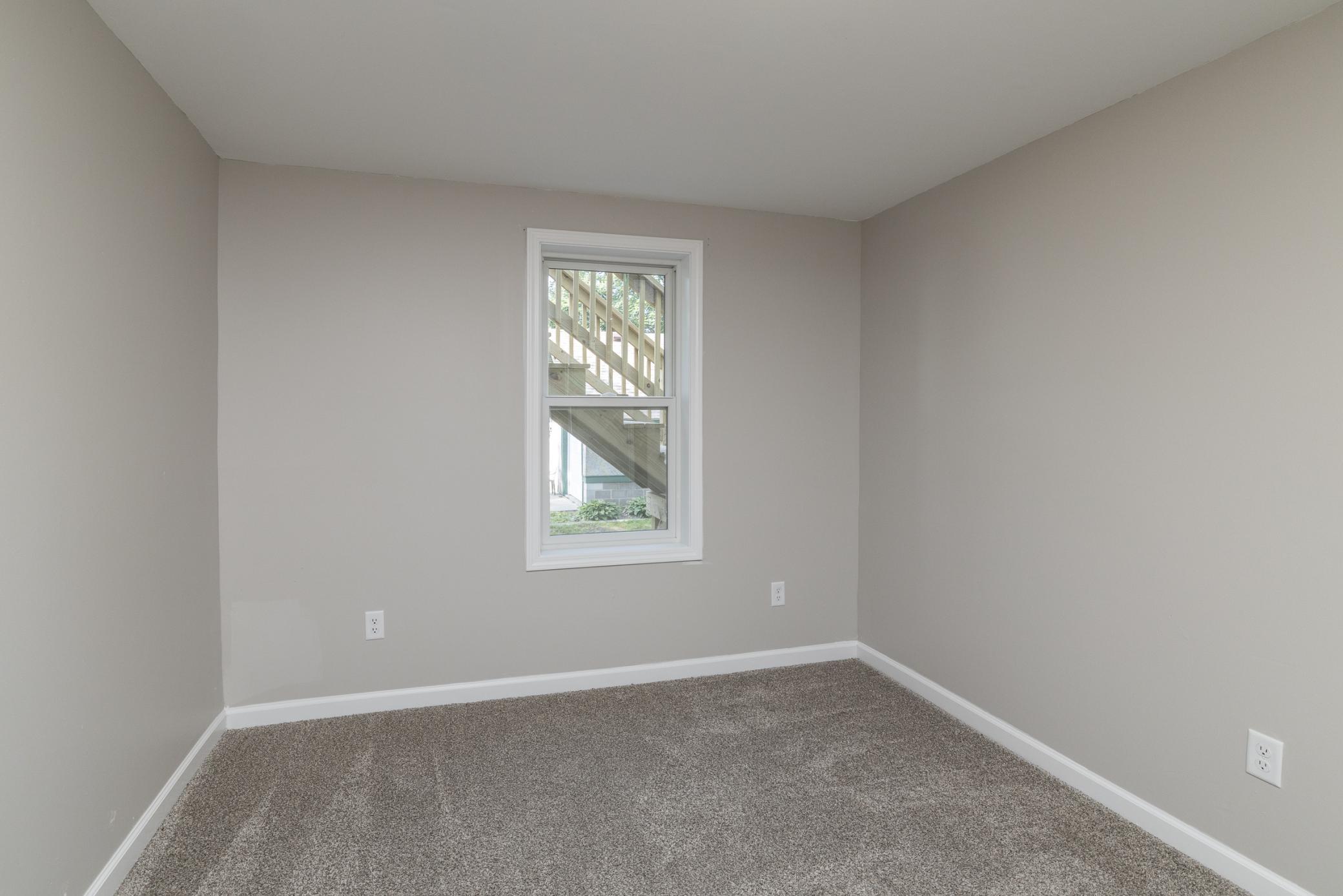 property viewer photo 15