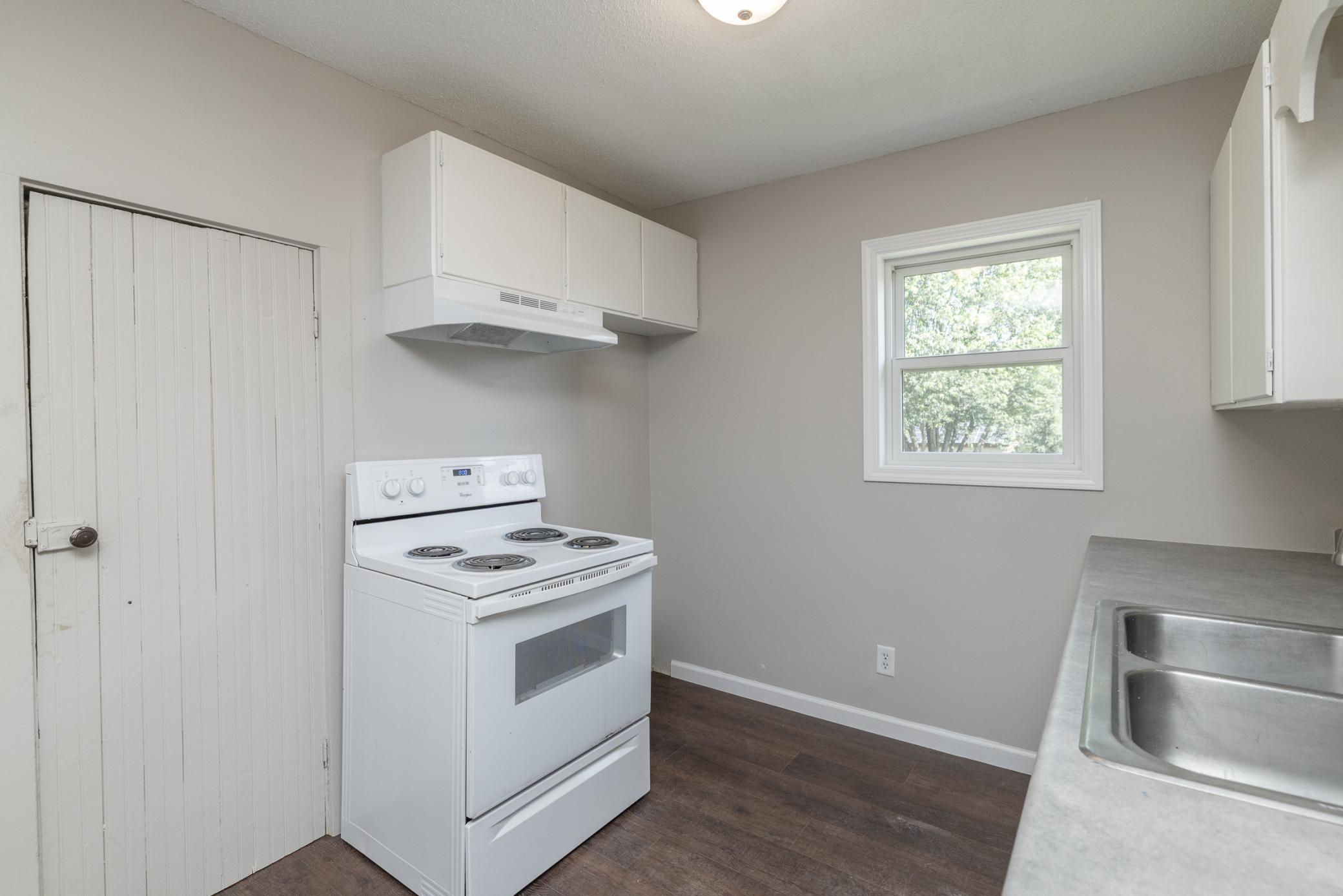 property viewer photo 20