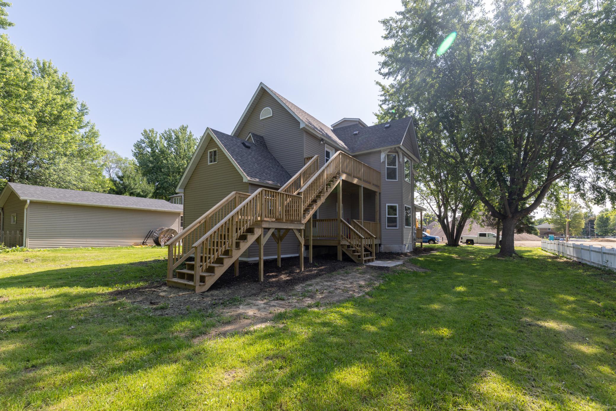 property viewer photo 35