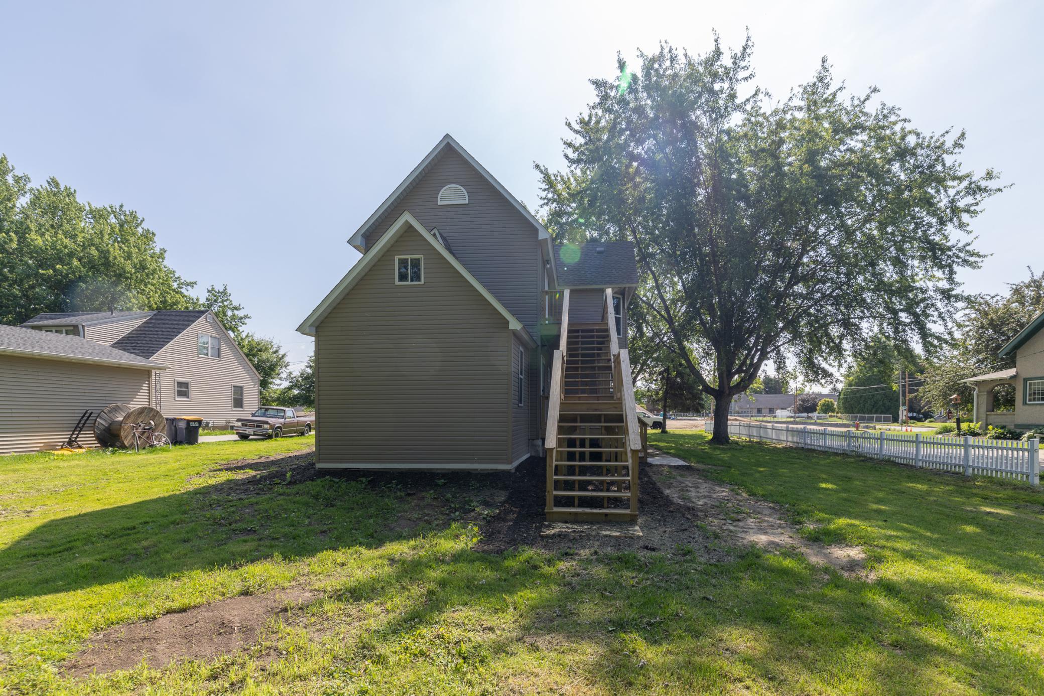 property viewer photo 36